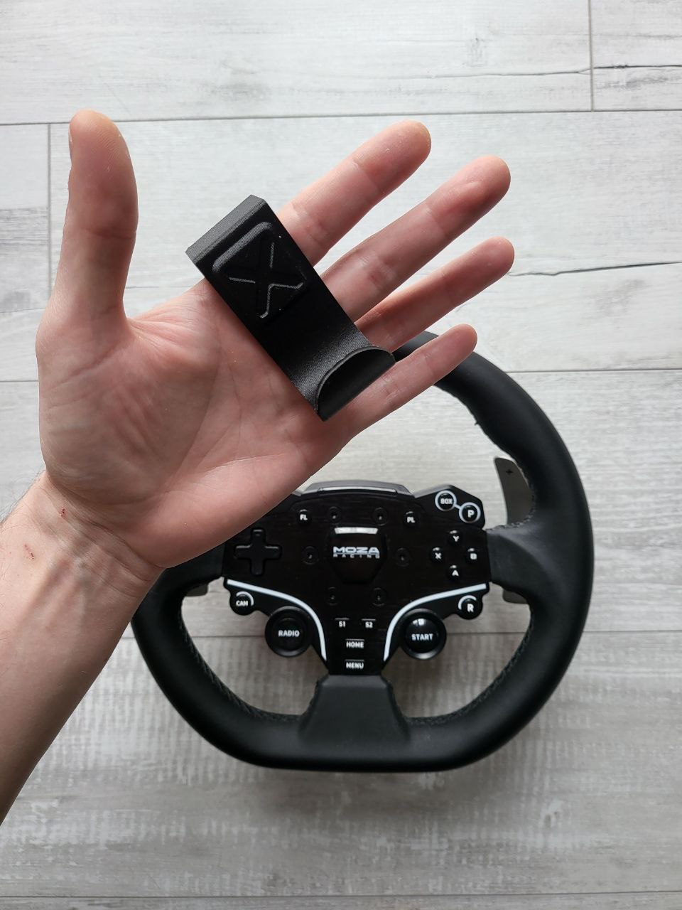 Miniatura 2 do modelo 3D Steering wheel hook set