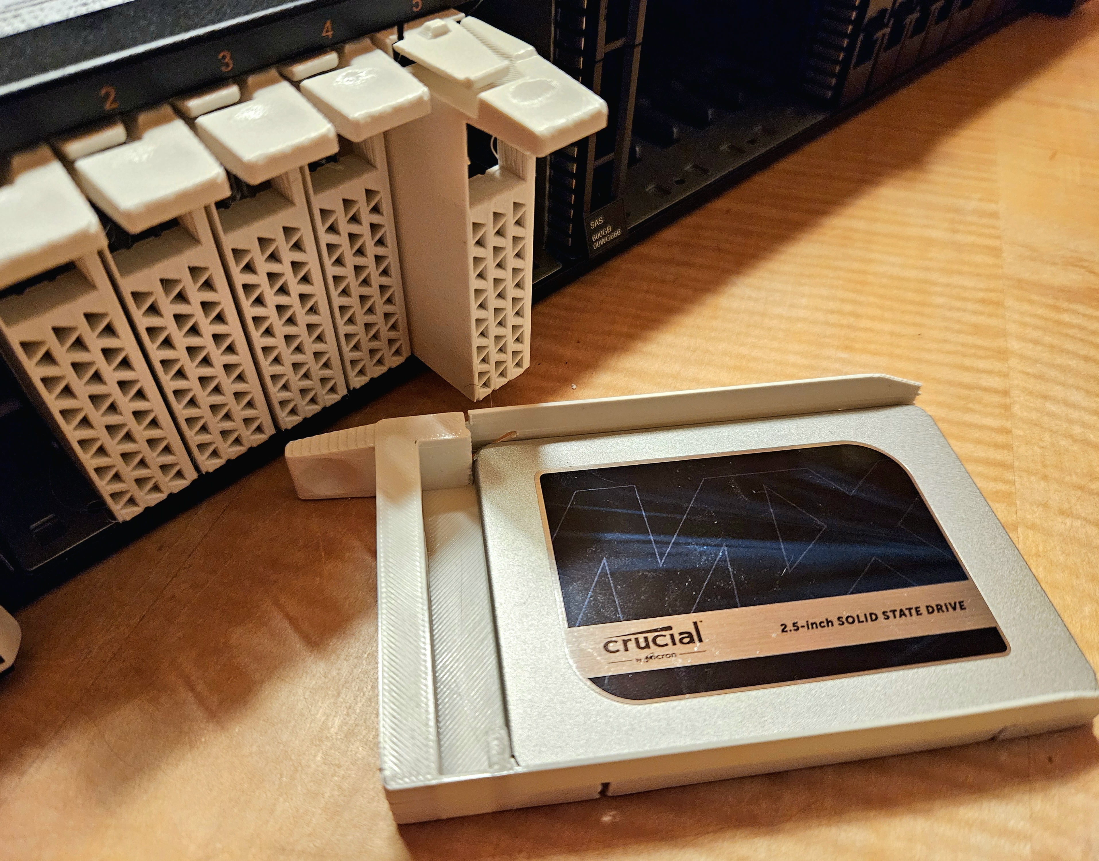 x3650 m5 sff caddy