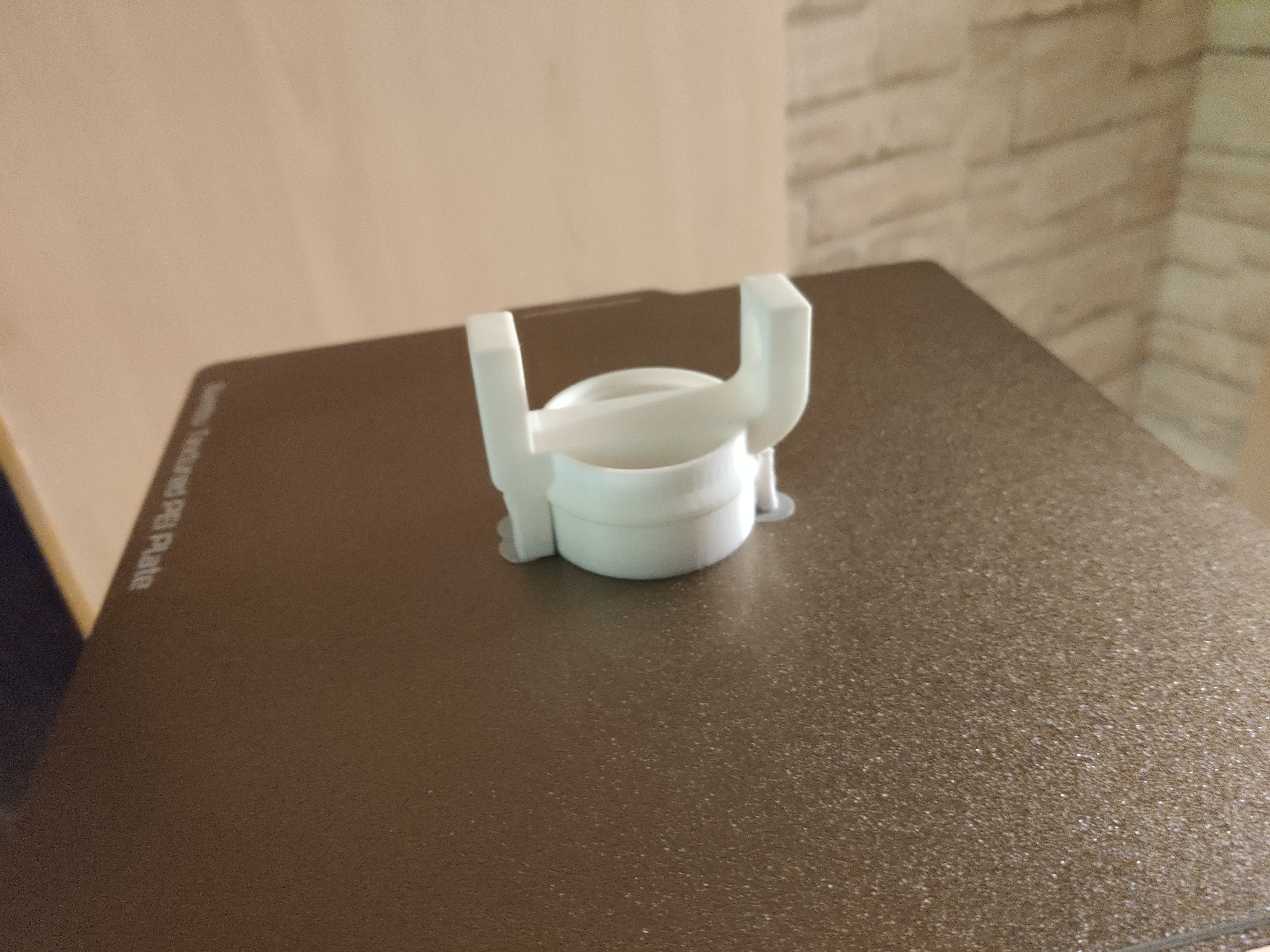 Balcony clamp for Krmítko/Improved bird feeder 3D model thumbnail