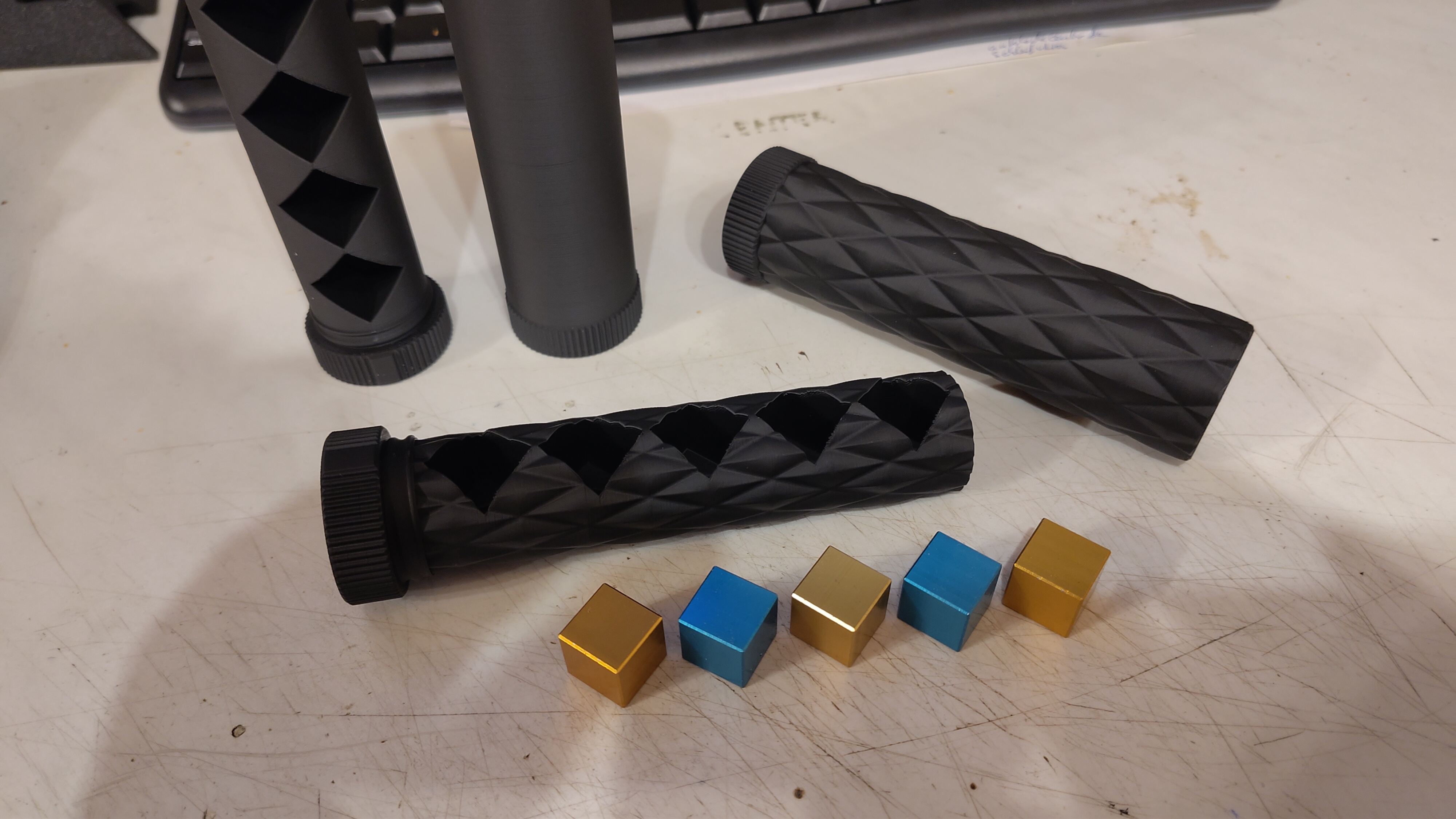 Dice Compartment - Twist Container for 16mm Dices