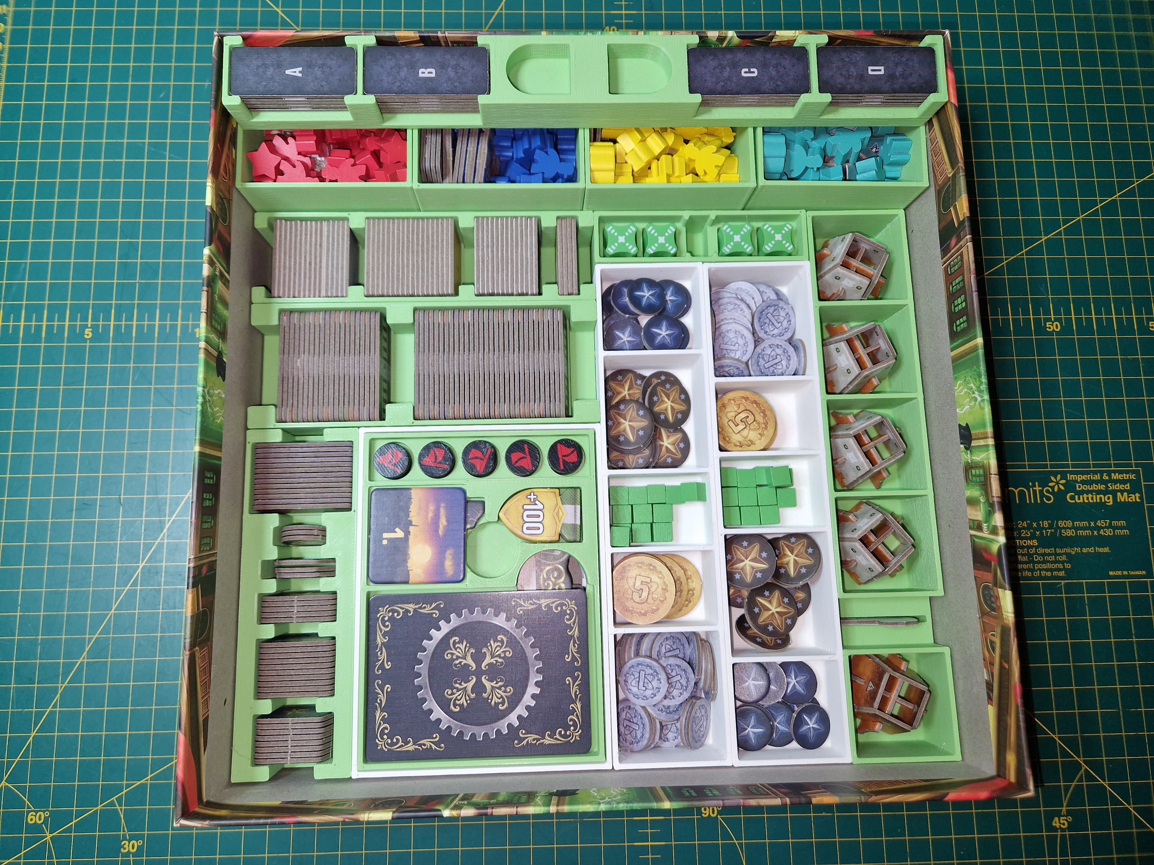 Nucleum Boardgame Insert