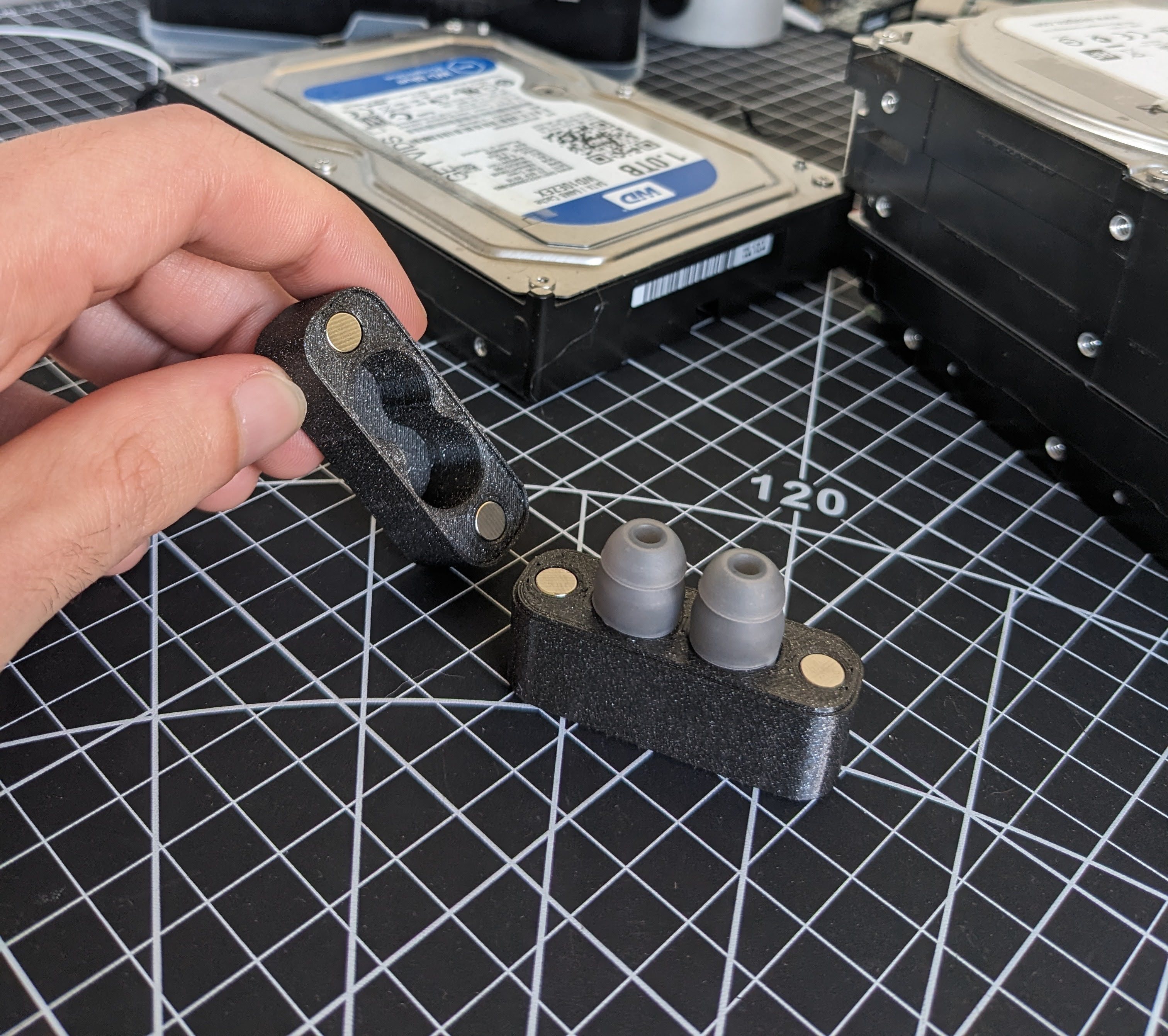 Magnetic Earplug Box