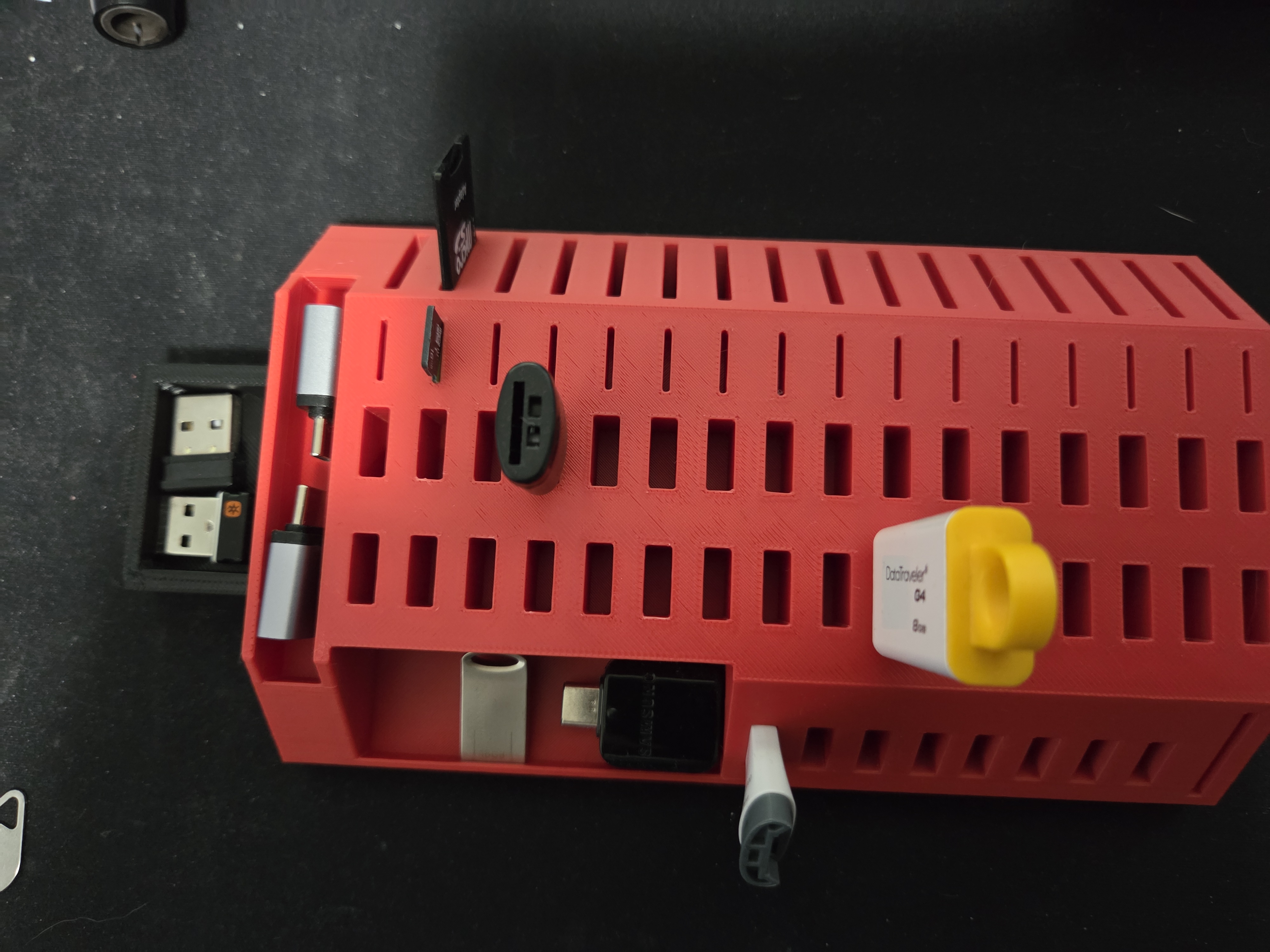 USB and SD/MicroSD card organizer w/ Drawer — miniatura 2
