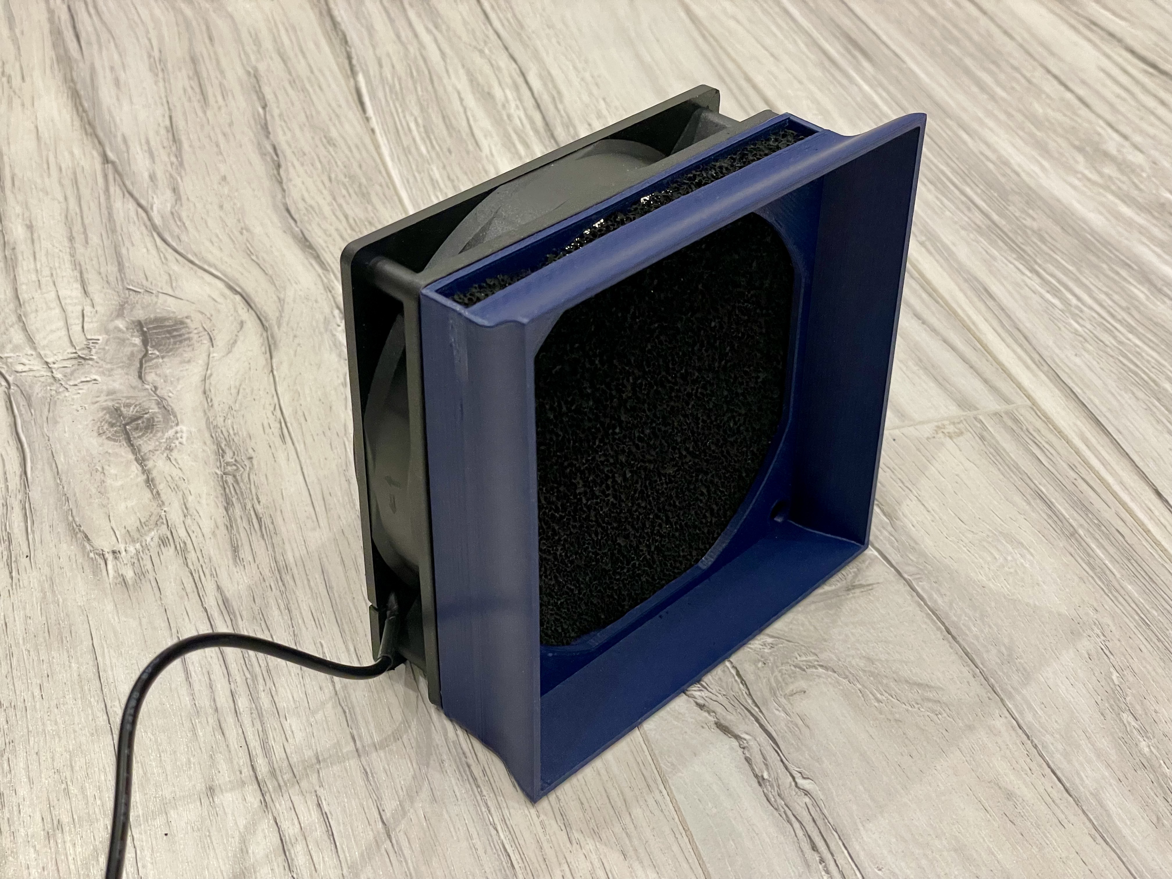 Simple Soldering Fume Extractor