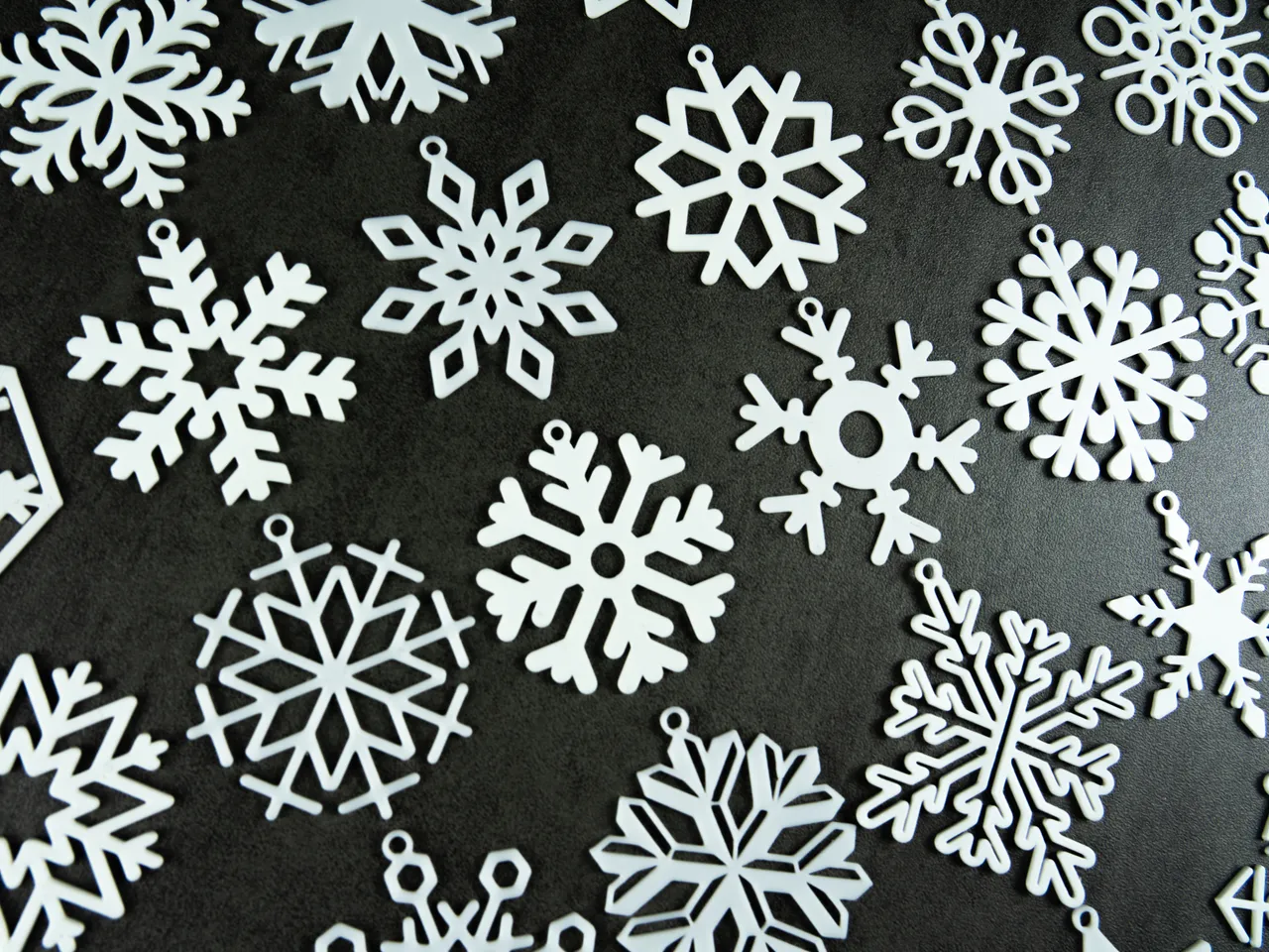 30 Small snowflake collection with hanging loop / Kolekce malých sněhových  vloček s očky / Schneeflocken by Craftswoman.cz, Download free STL model