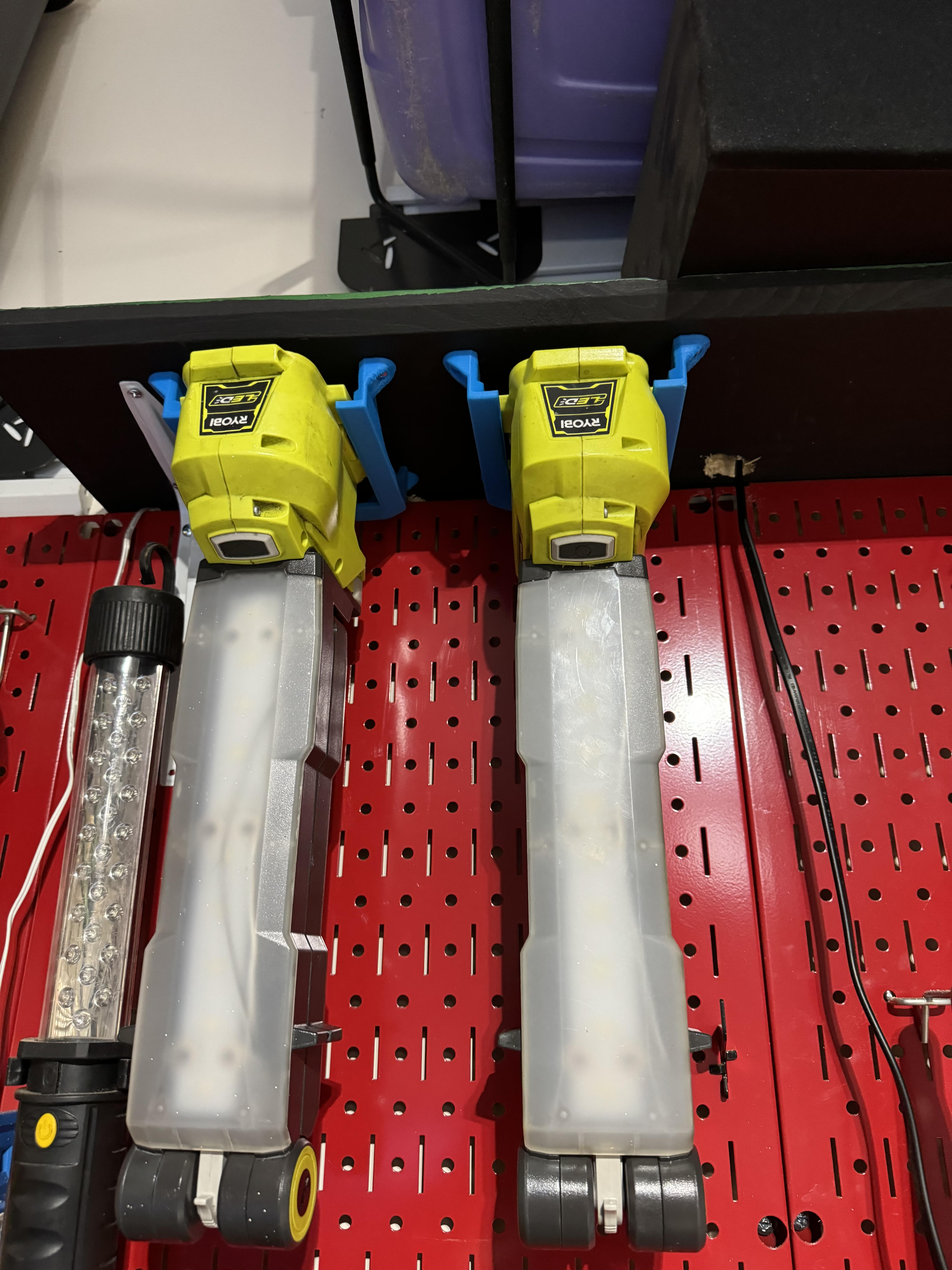 Ryobi p727 light holder by TonyKanz | Download free STL model ...