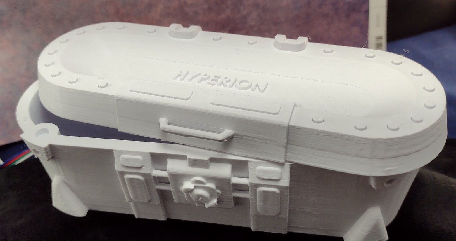 Borderlands Hyperion Loot Chest bottom fix