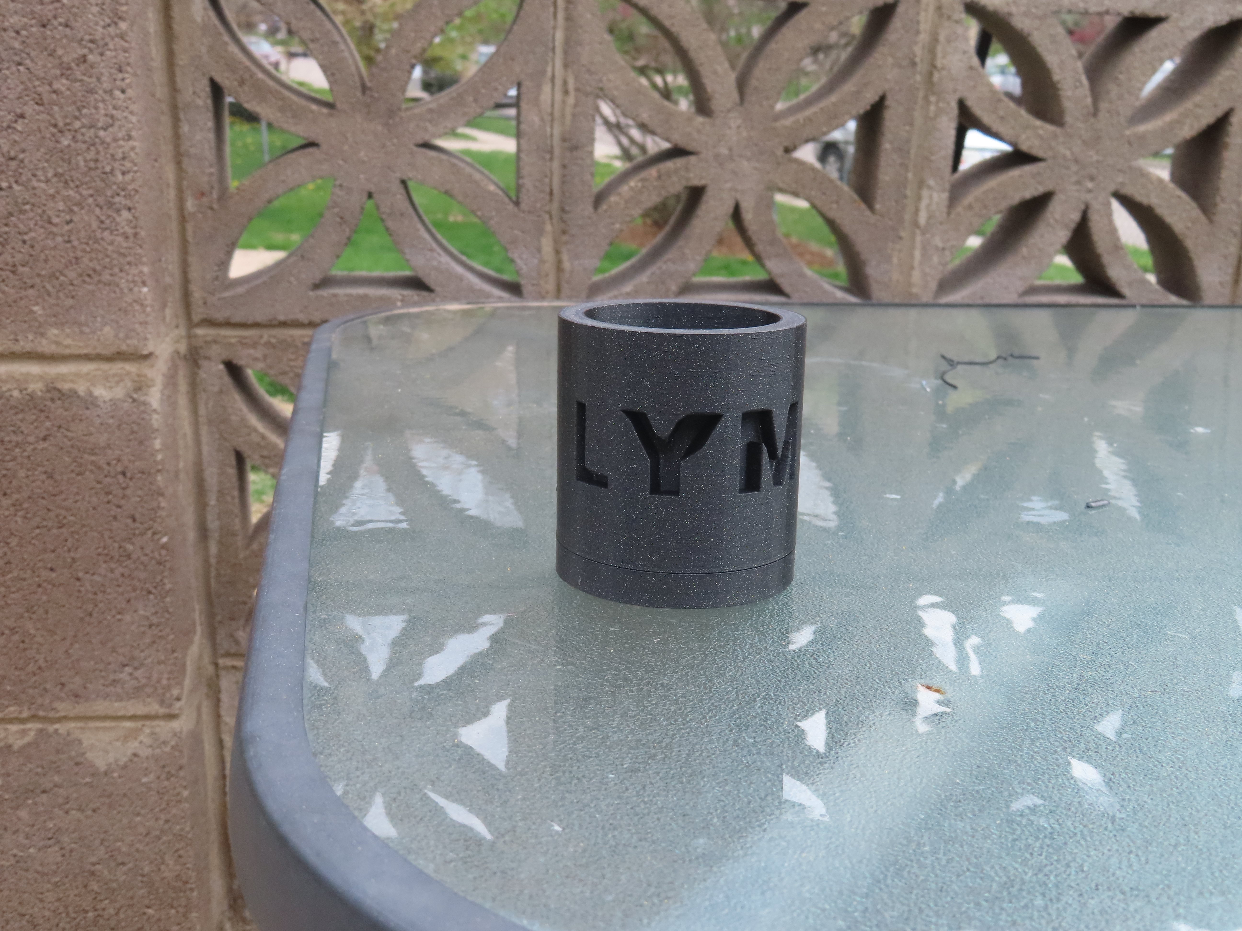 Customizable Circle Planter With a Removeable Water Tray — miniatura 4