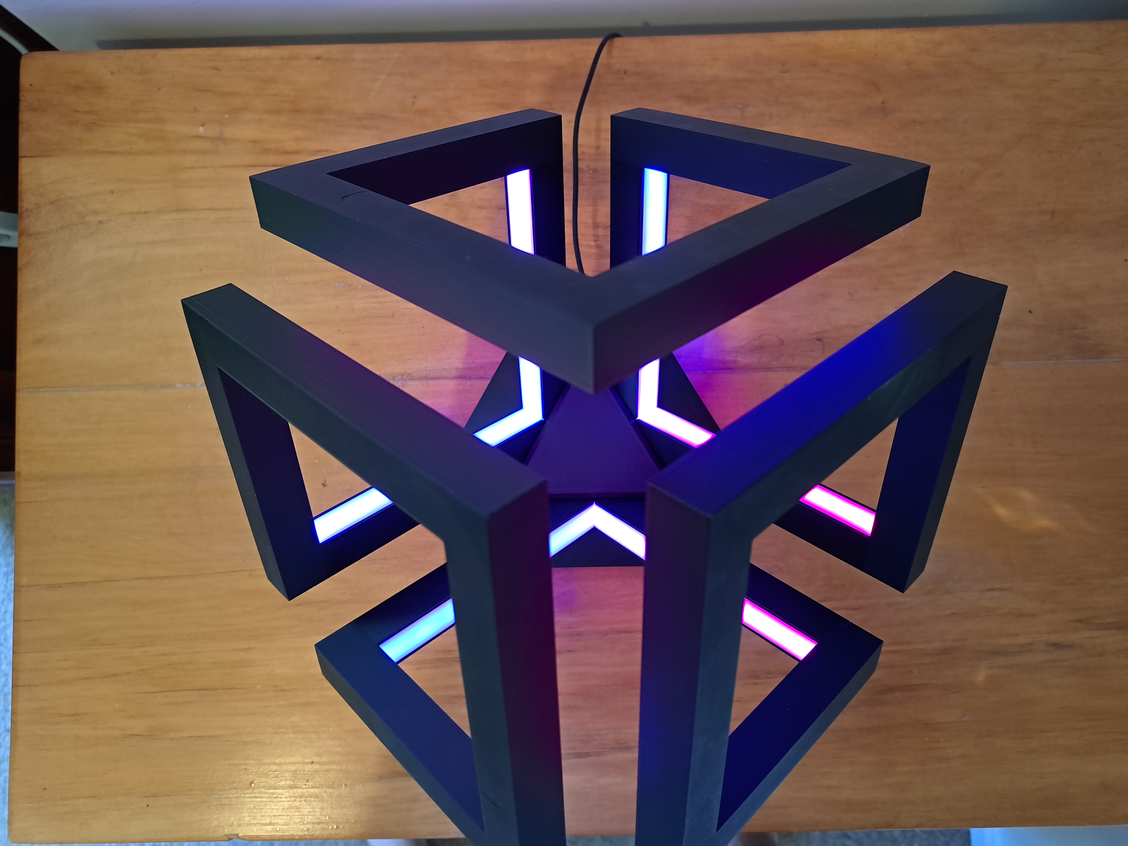 Miniatura 3 do modelo 3D Infinity Cube Light Geometric Base