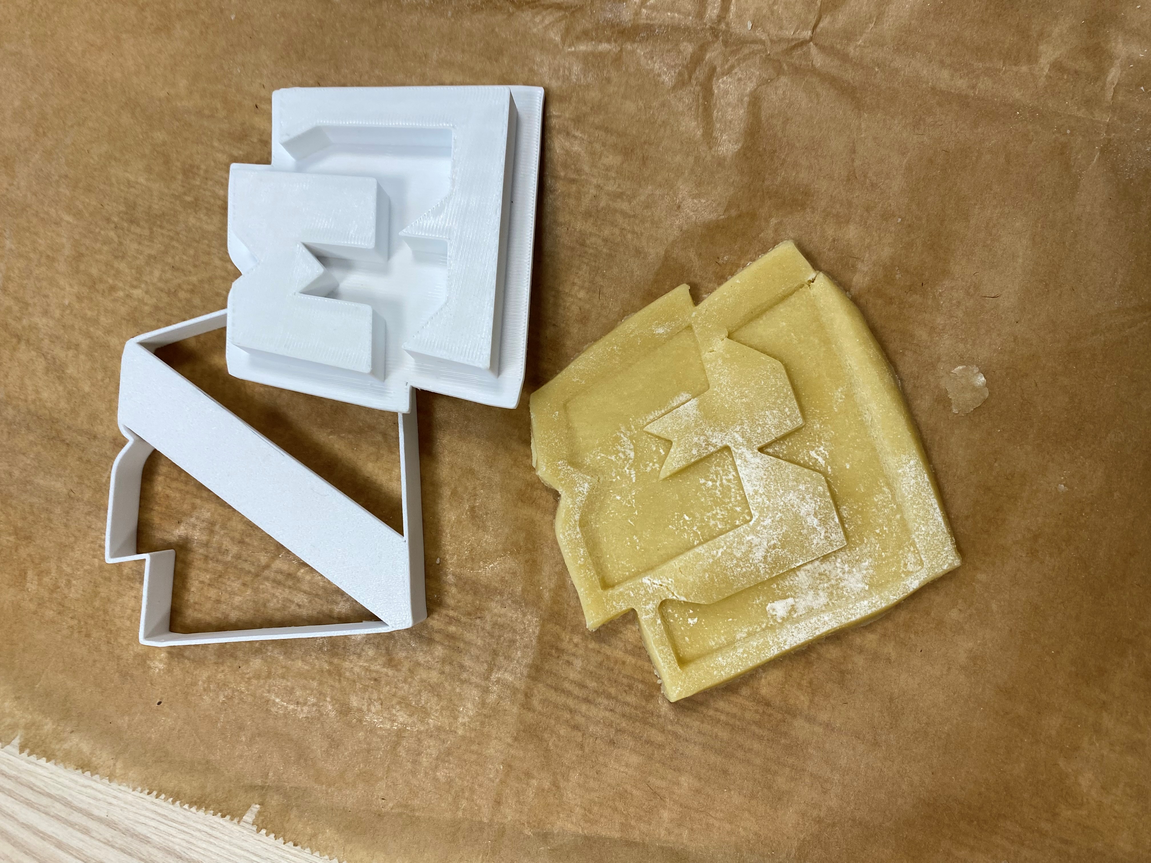 MAKERTEAM Cookie Cutter incl. recipe (Ausstechform inkl. Teigrezept)