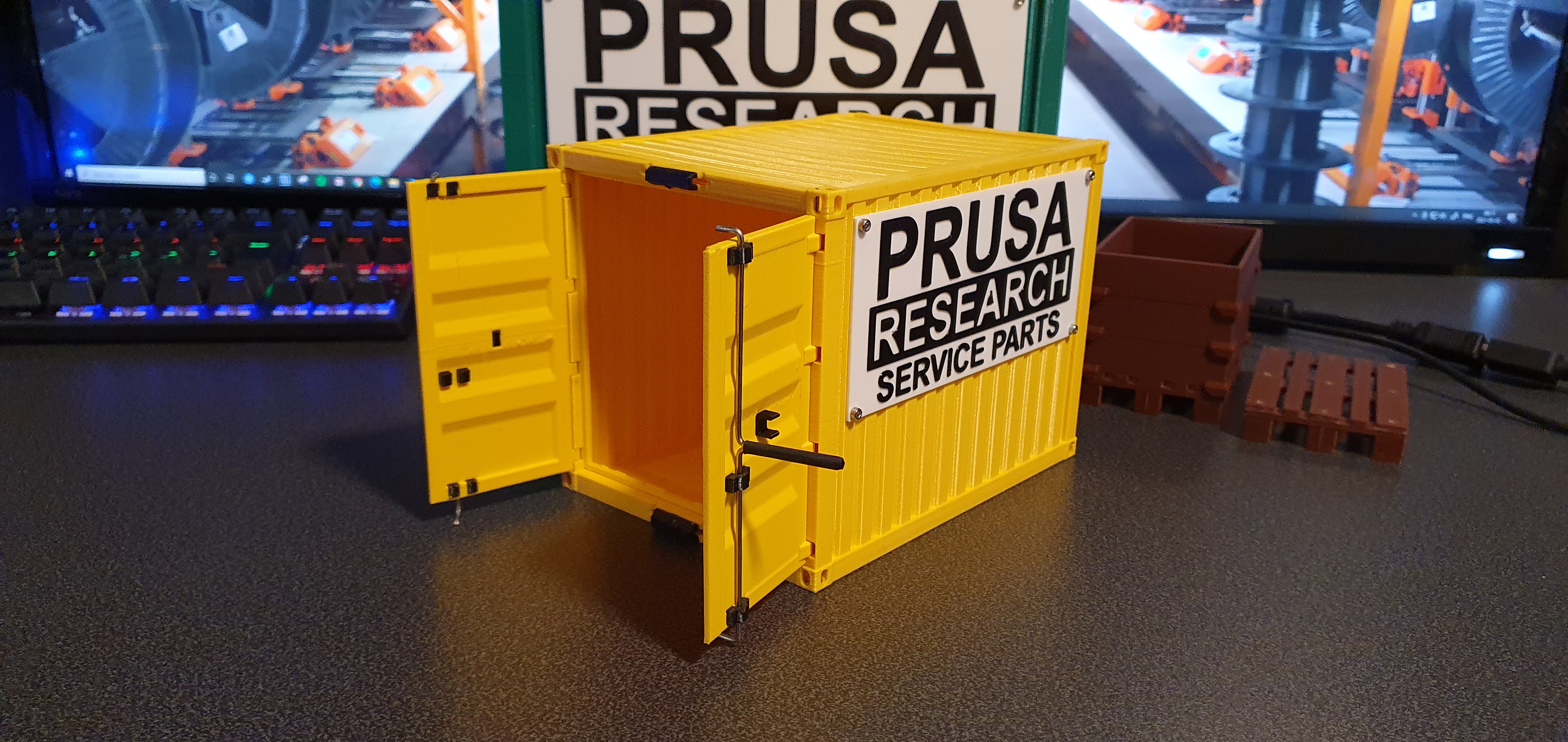 Prusa Serviceparts 10 Foot Container