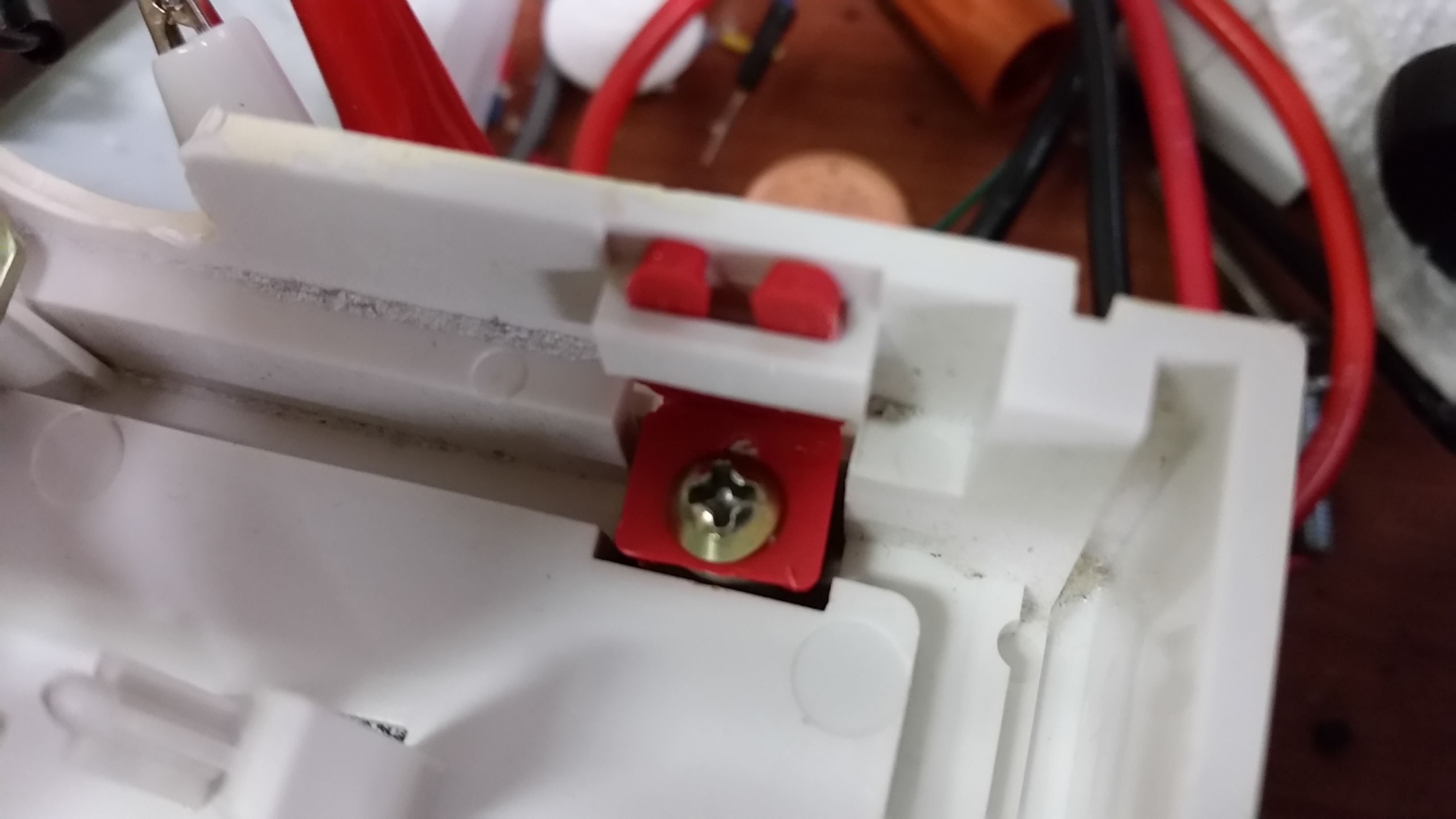 Nutone Intercom IMA-4006 Replacement Hinge — miniatura 2