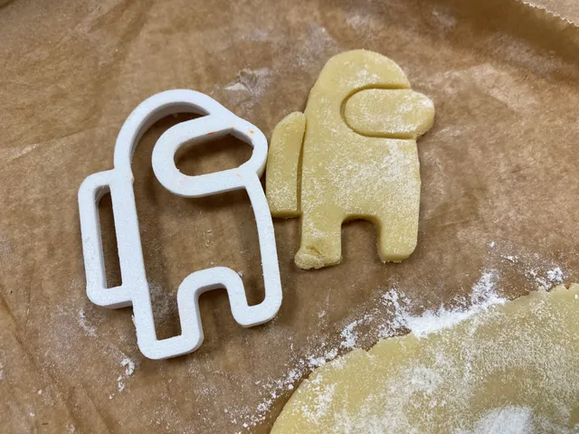 AMONG US IMPOSTER Cookie Cutter incl. recipe (Ausstechform inkl. Teigrezept)