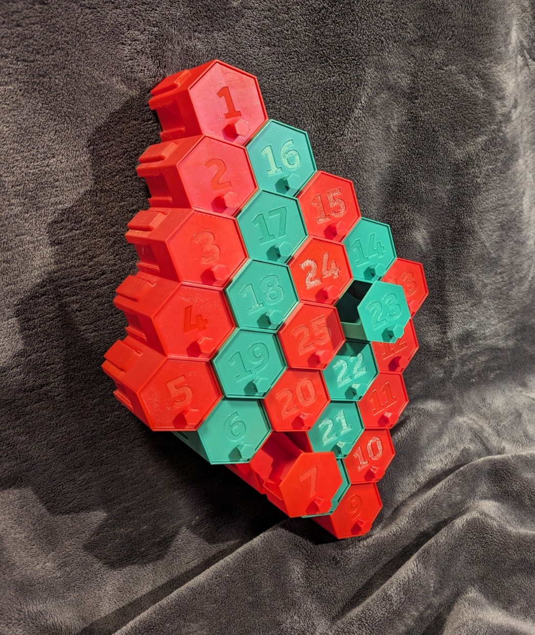 Interlocking Hexagon Advent Calendar