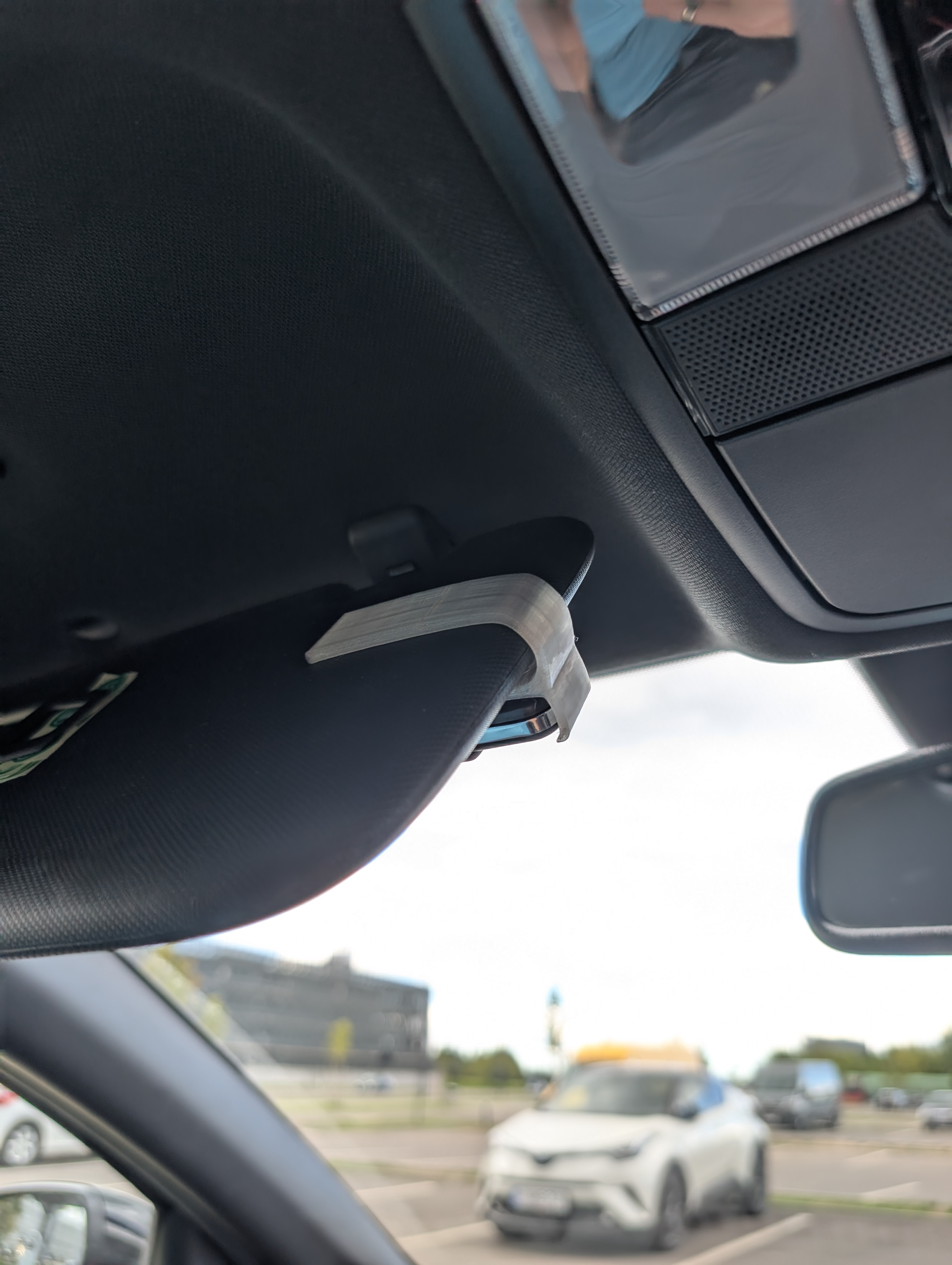 Garage door universal remote(433mhz) visor clip — thumbnail 4