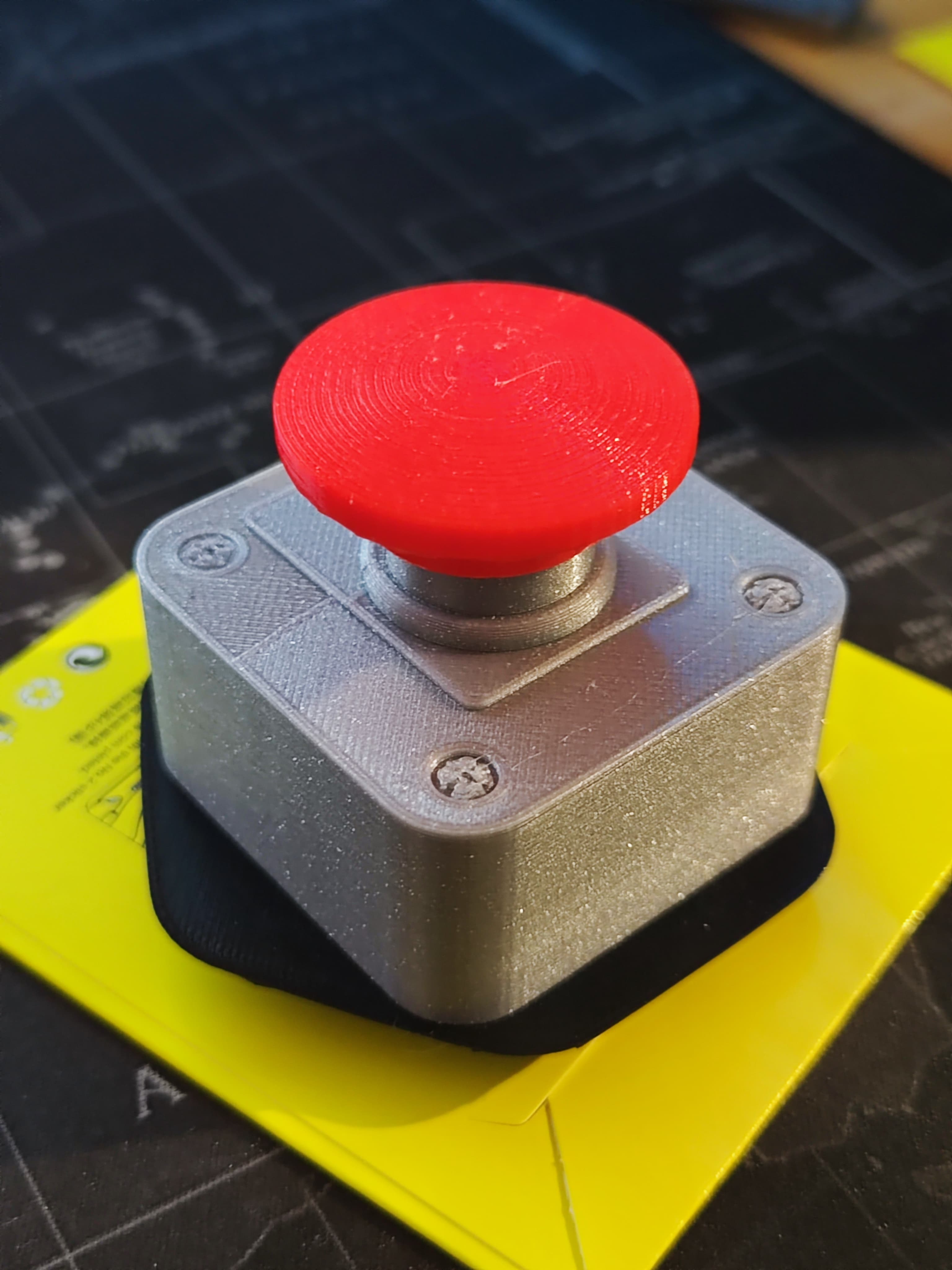 MasterLiquid ATMOS EmergencyStopButton (do not press) by Lukano4096 Download free STL model