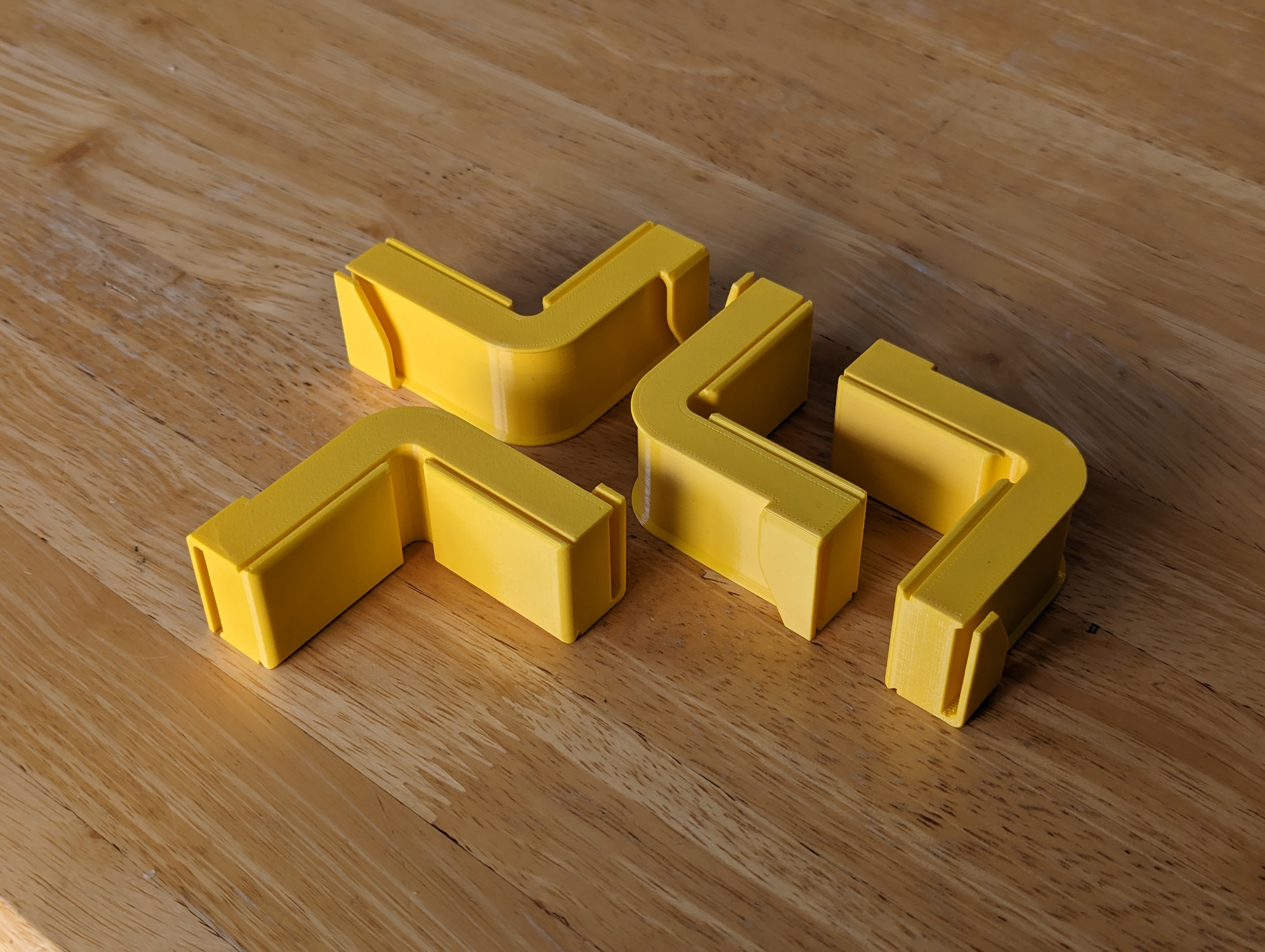 Corner Strap Clamp by hFlash Download free STL model