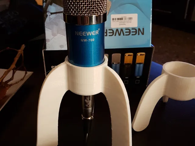 Microphone tripod