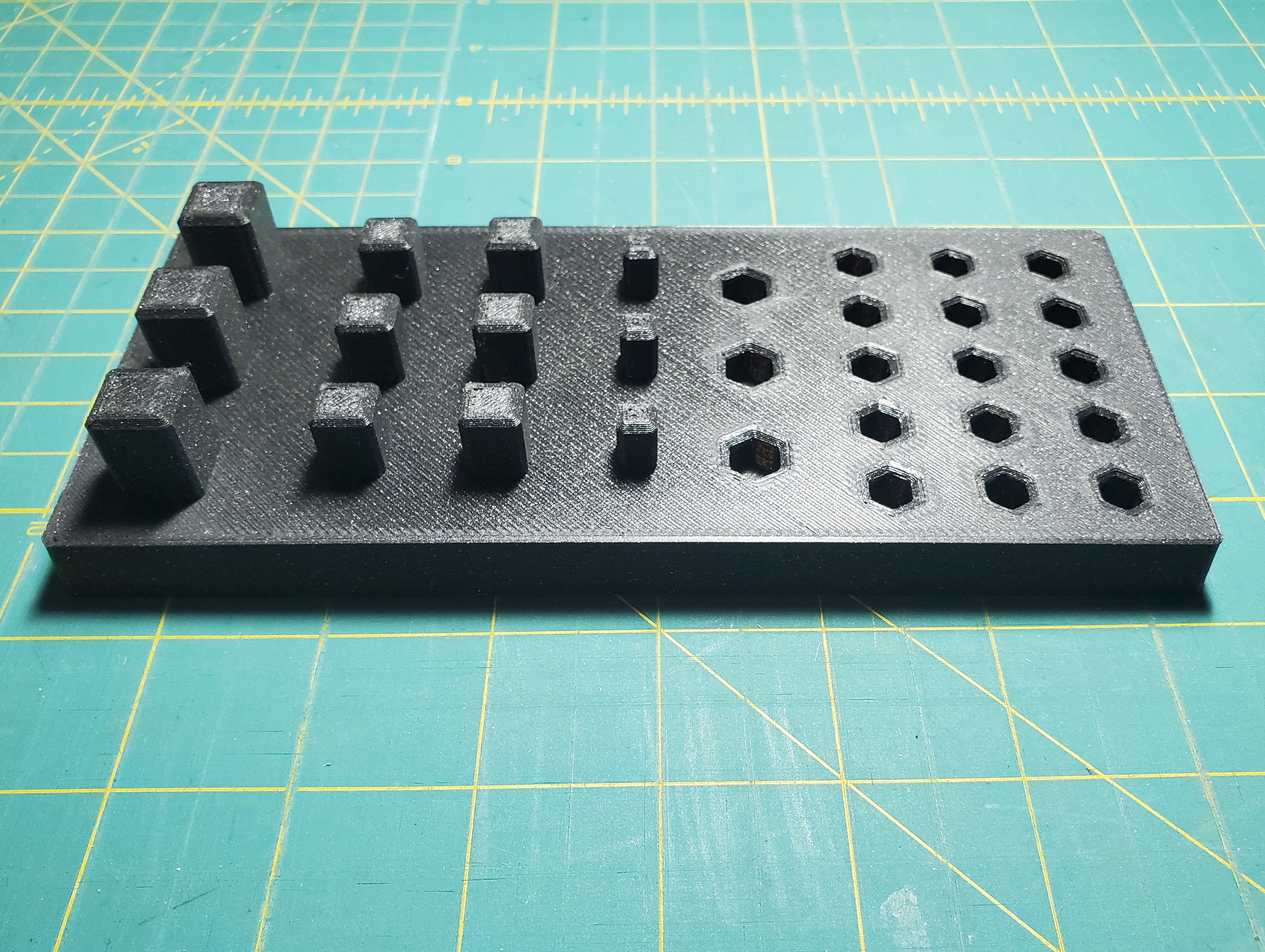 Miniatura 2 do modelo 3D Hex & Socket Holder