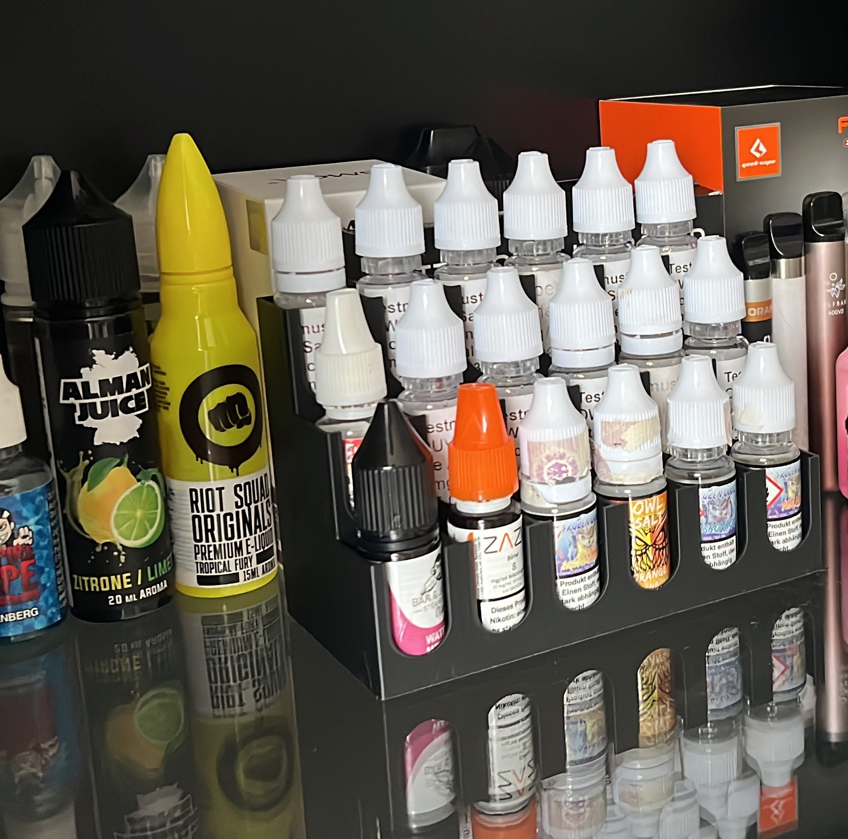 Vape Liquid Stand (10ml) by Lvnatic | Download free STL model ...