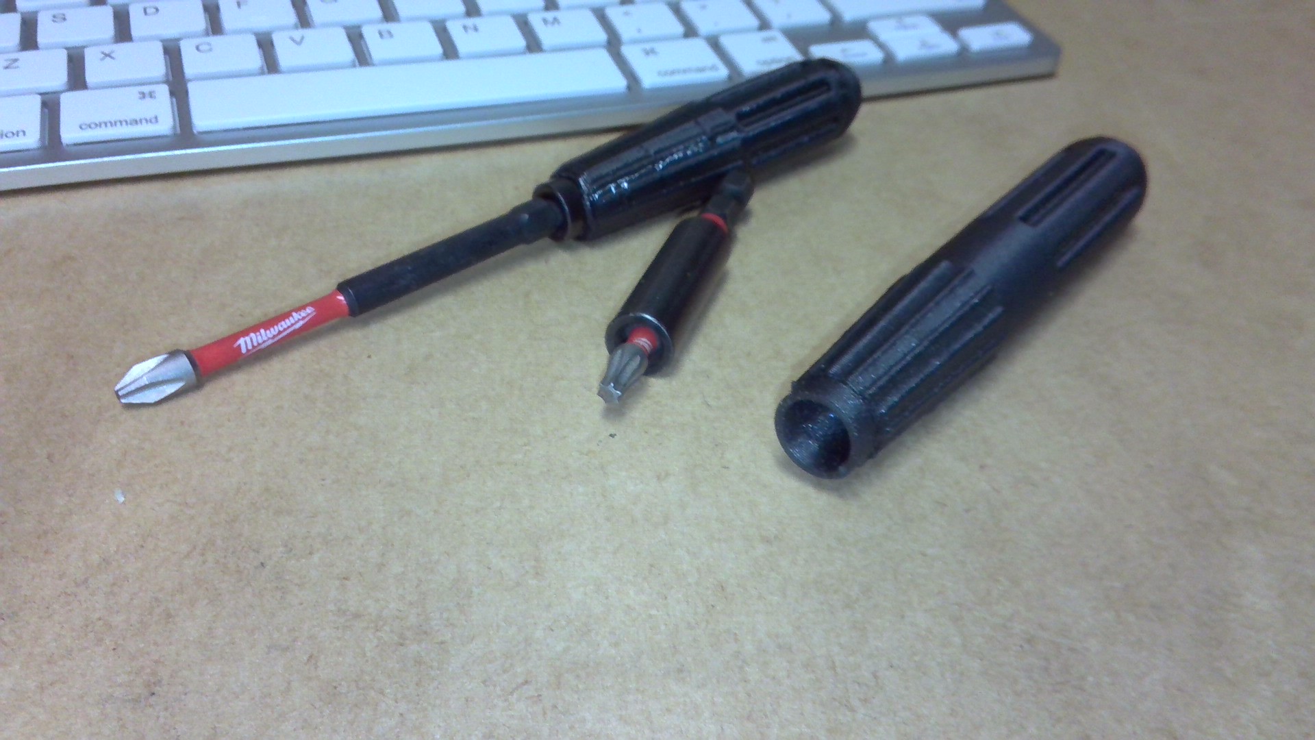 screwdriver to be used with magnetic bitholder