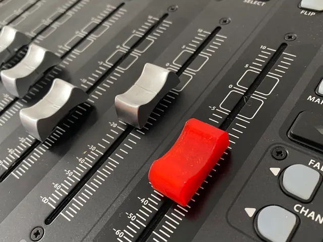 Behringer X-Touch Faderknopf