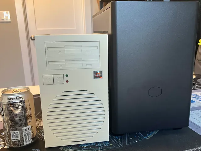 Retro-Style mITX Computer Case - 8.57L - No Extra Hardware Needed