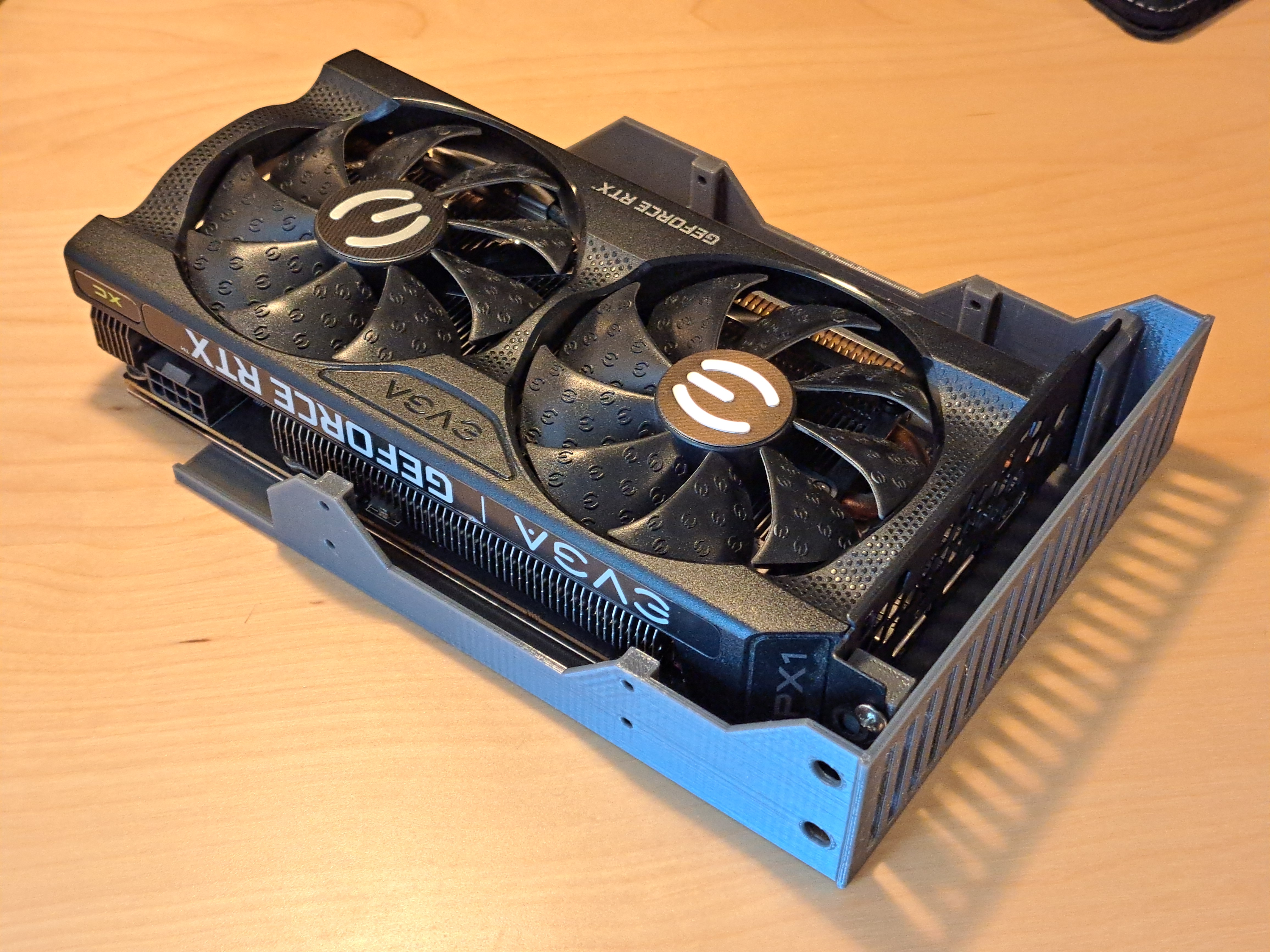 5.25" drive bay/slot GPU mounting adapter