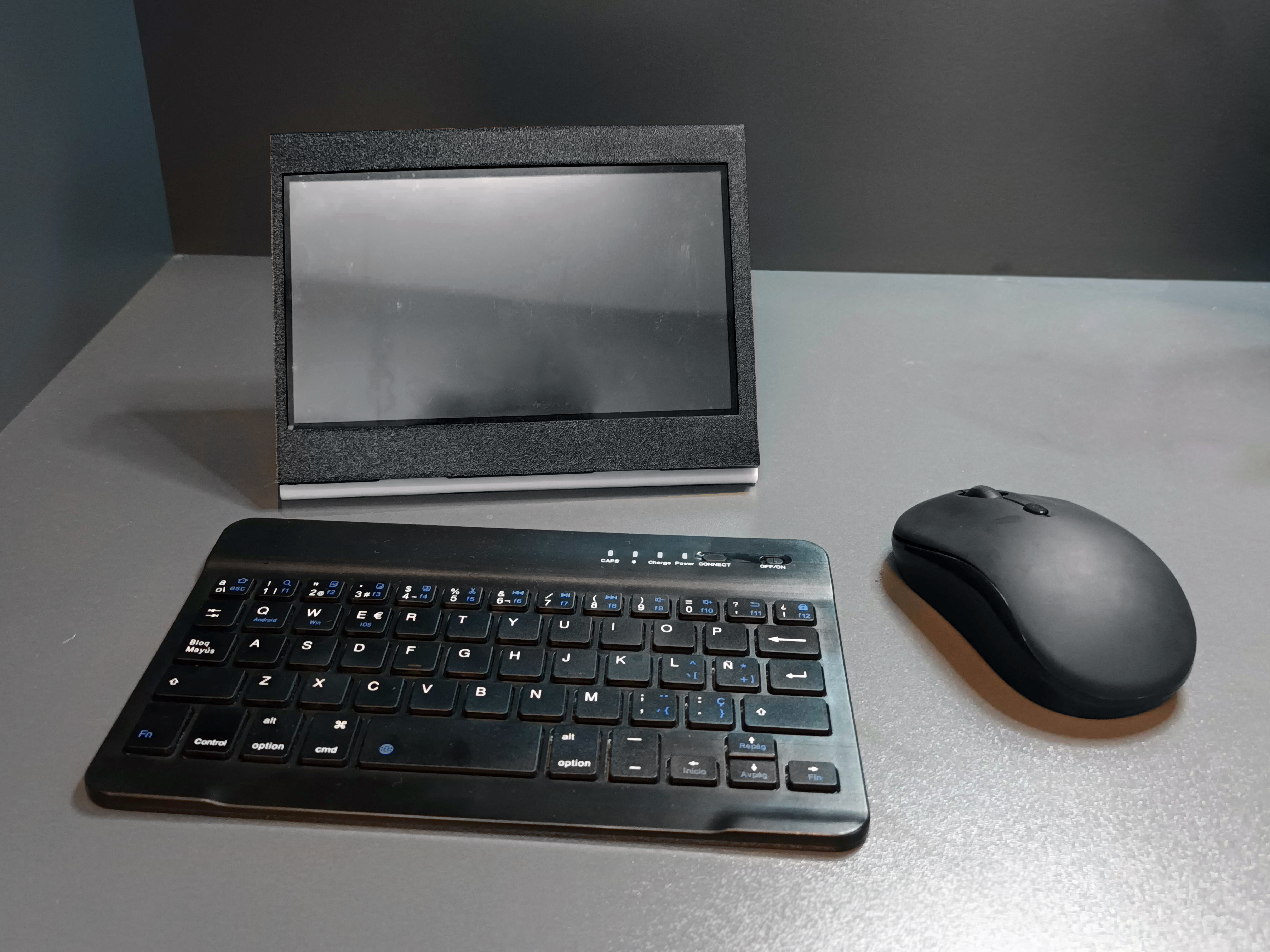 Screen holder