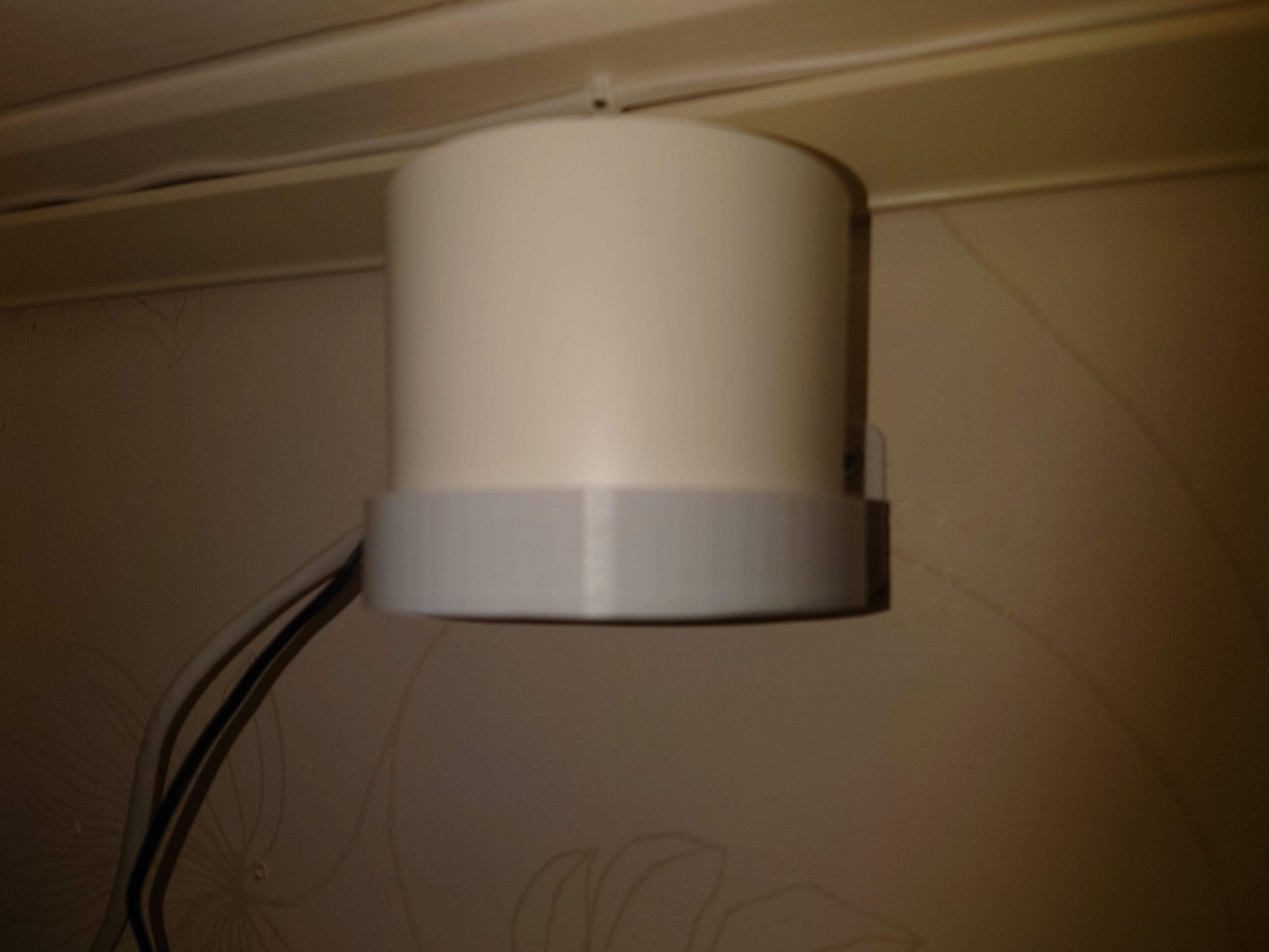 Arlo Base Station wall bracket (VMB3500, the cylidrical one)