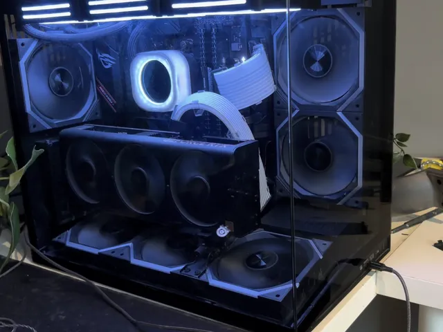Lian Li O11 Mini V2 Fan coverplate