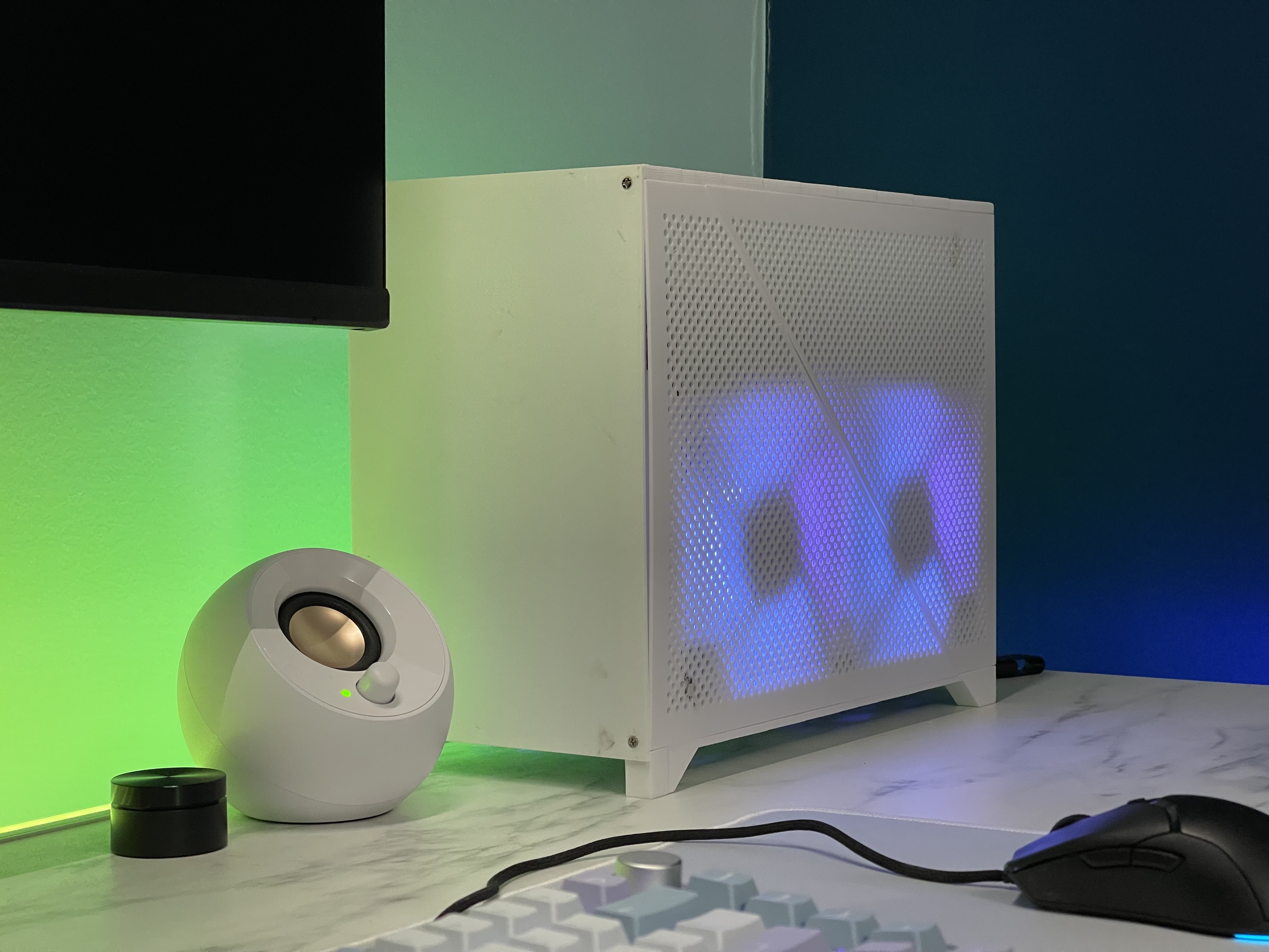Mong1 - SFF ITX computer case