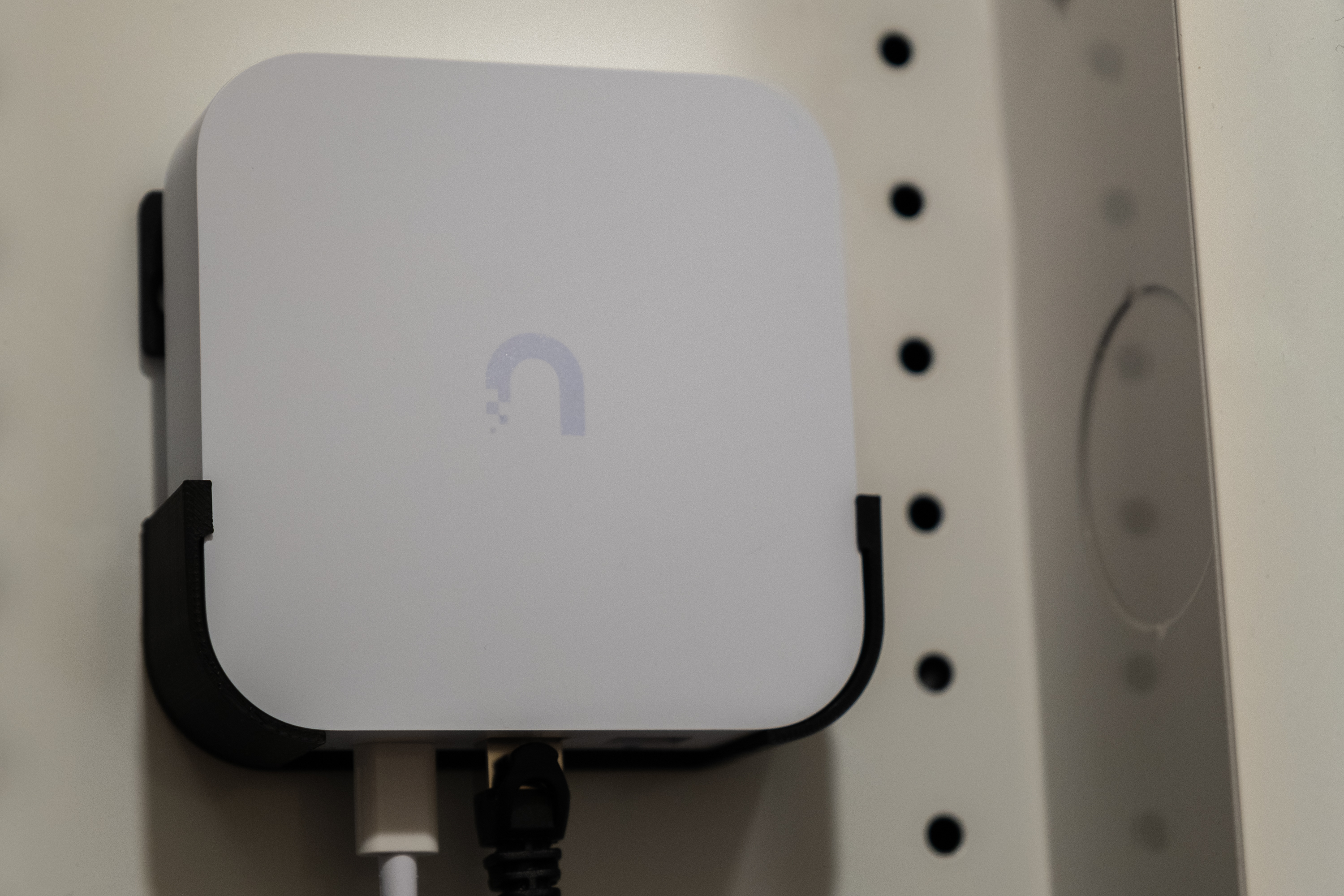 Unifi Gateway Lite (UXG Lite) wall mount
