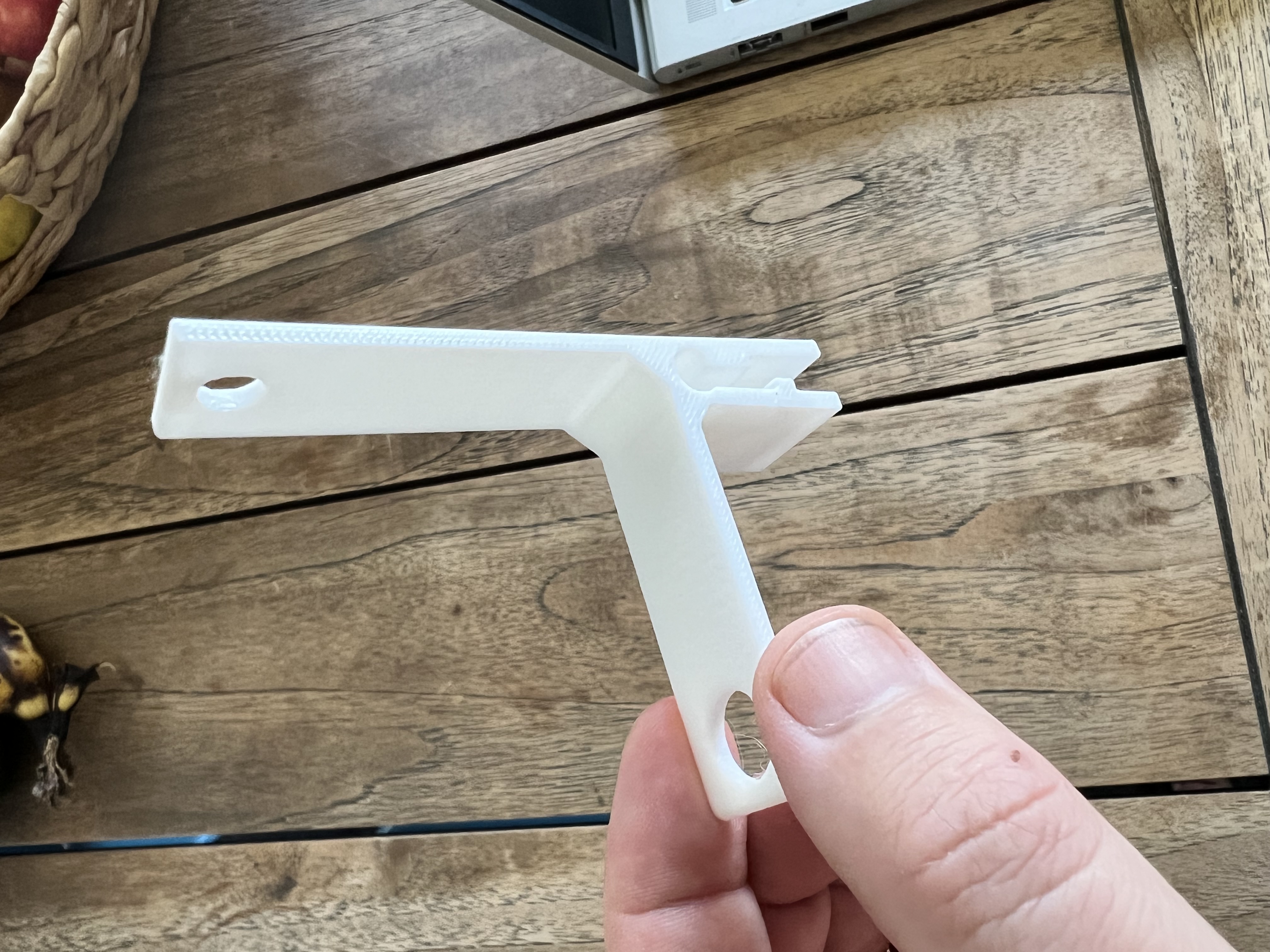 Miniatura 2 do modelo 3D RO Float Valve Adapter