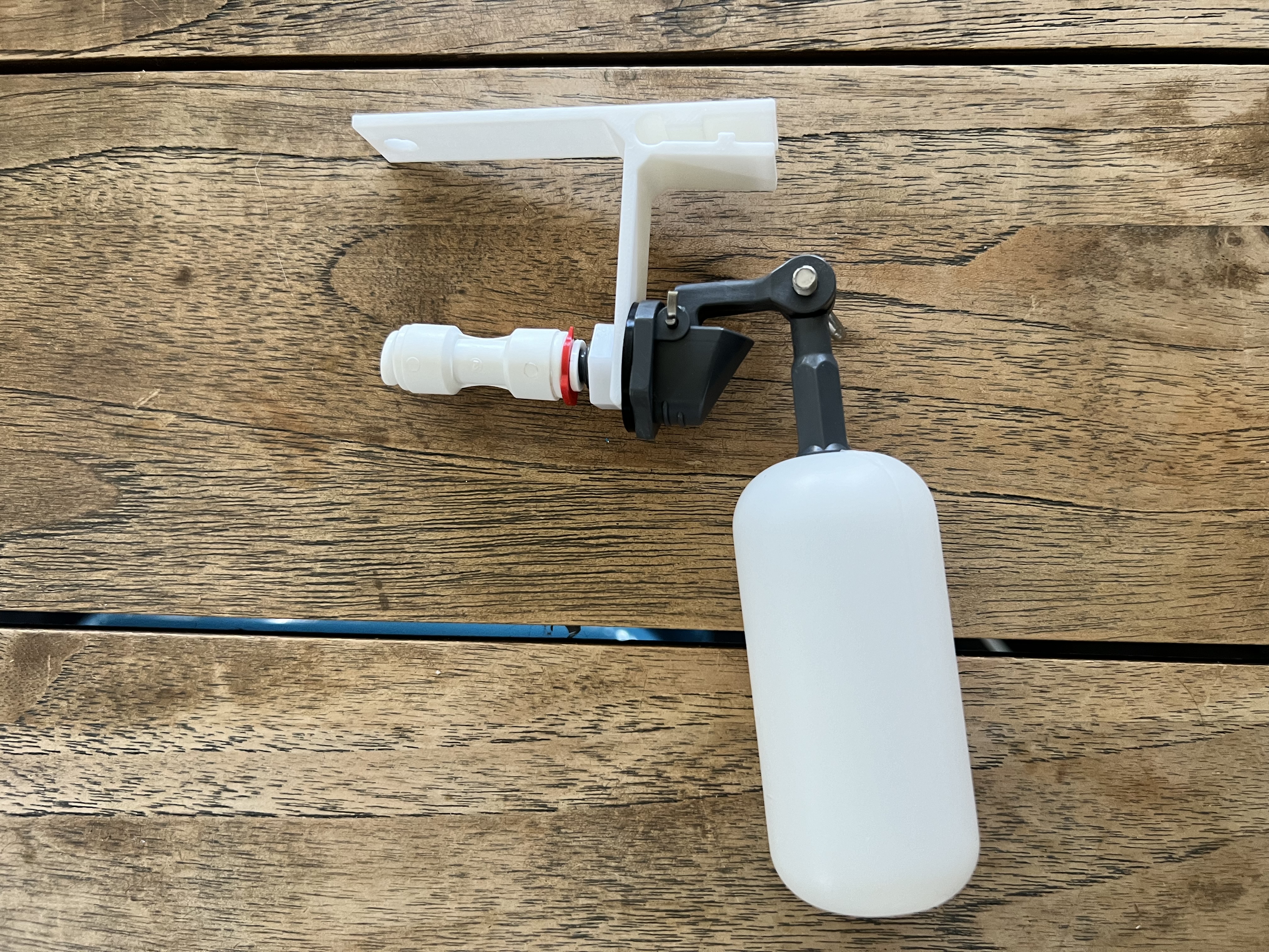 Miniatura 7 do modelo 3D RO Float Valve Adapter