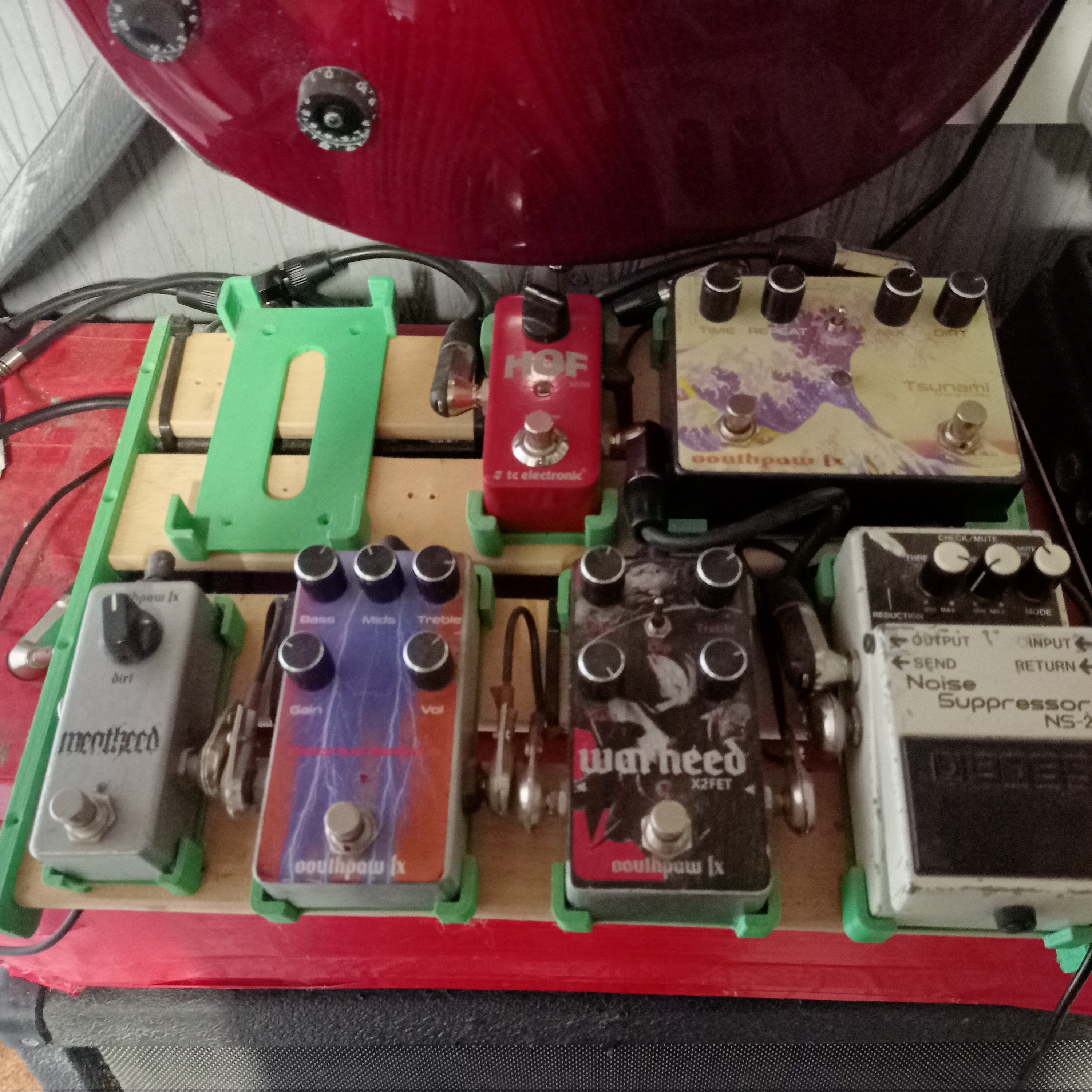 Pedal board mounts