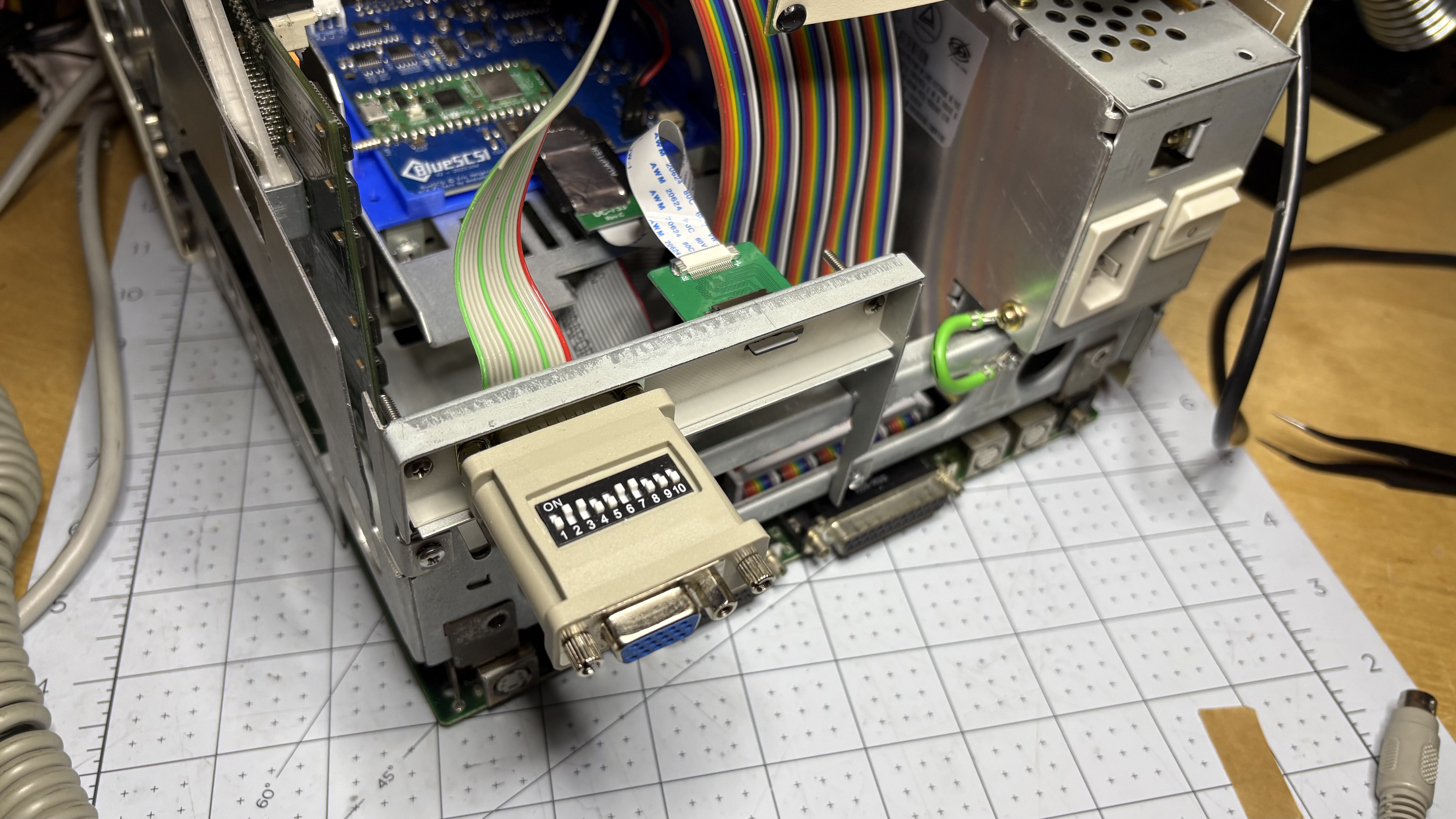 Macintosh SE/30 DB15 + MicroSD bracket — miniatura 2