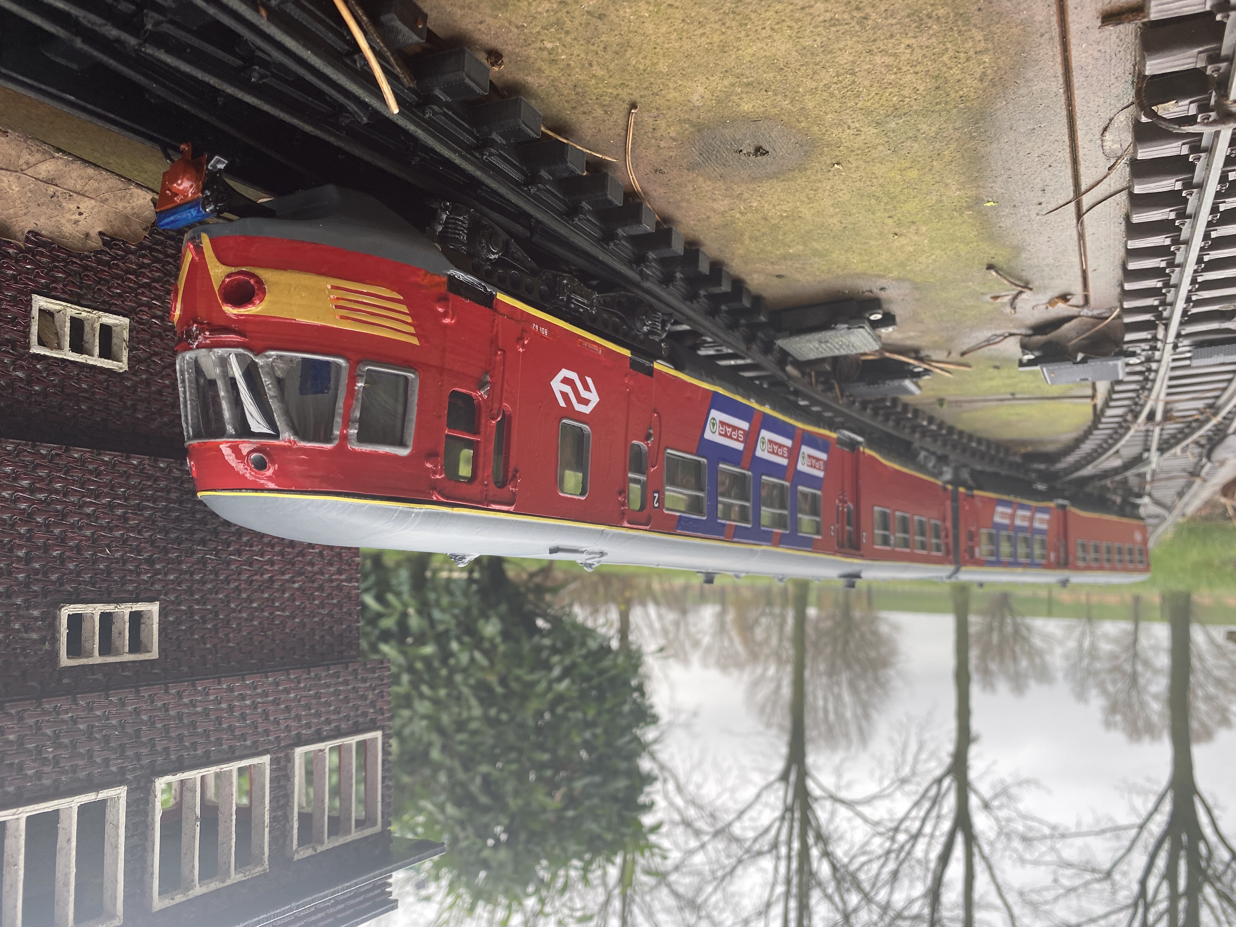 Nederlandse Spoorwegen DE2 treinstel (Plan X) in Spoor 1 / 1:32 / 45 mm track