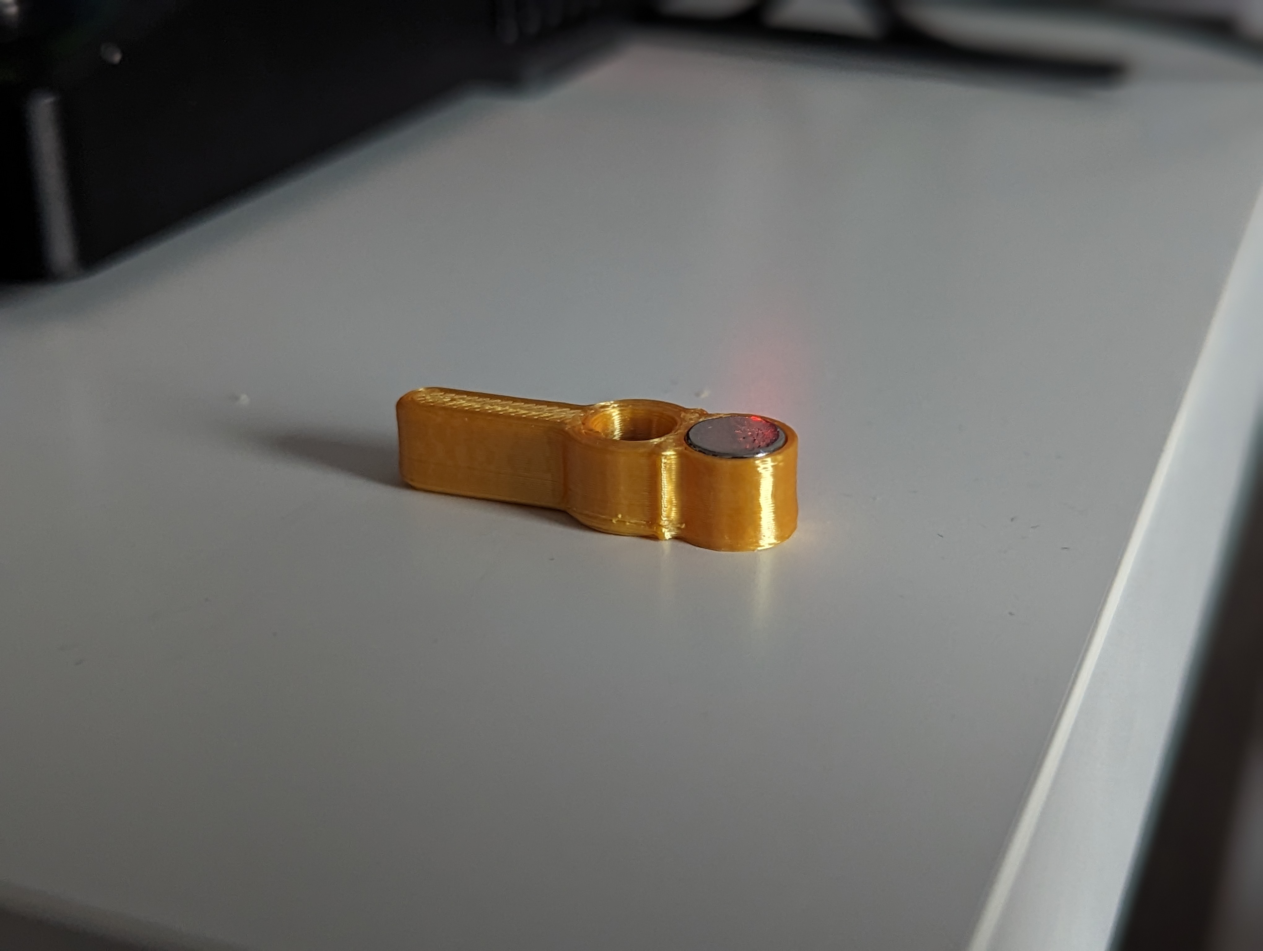 easier insert for magnets