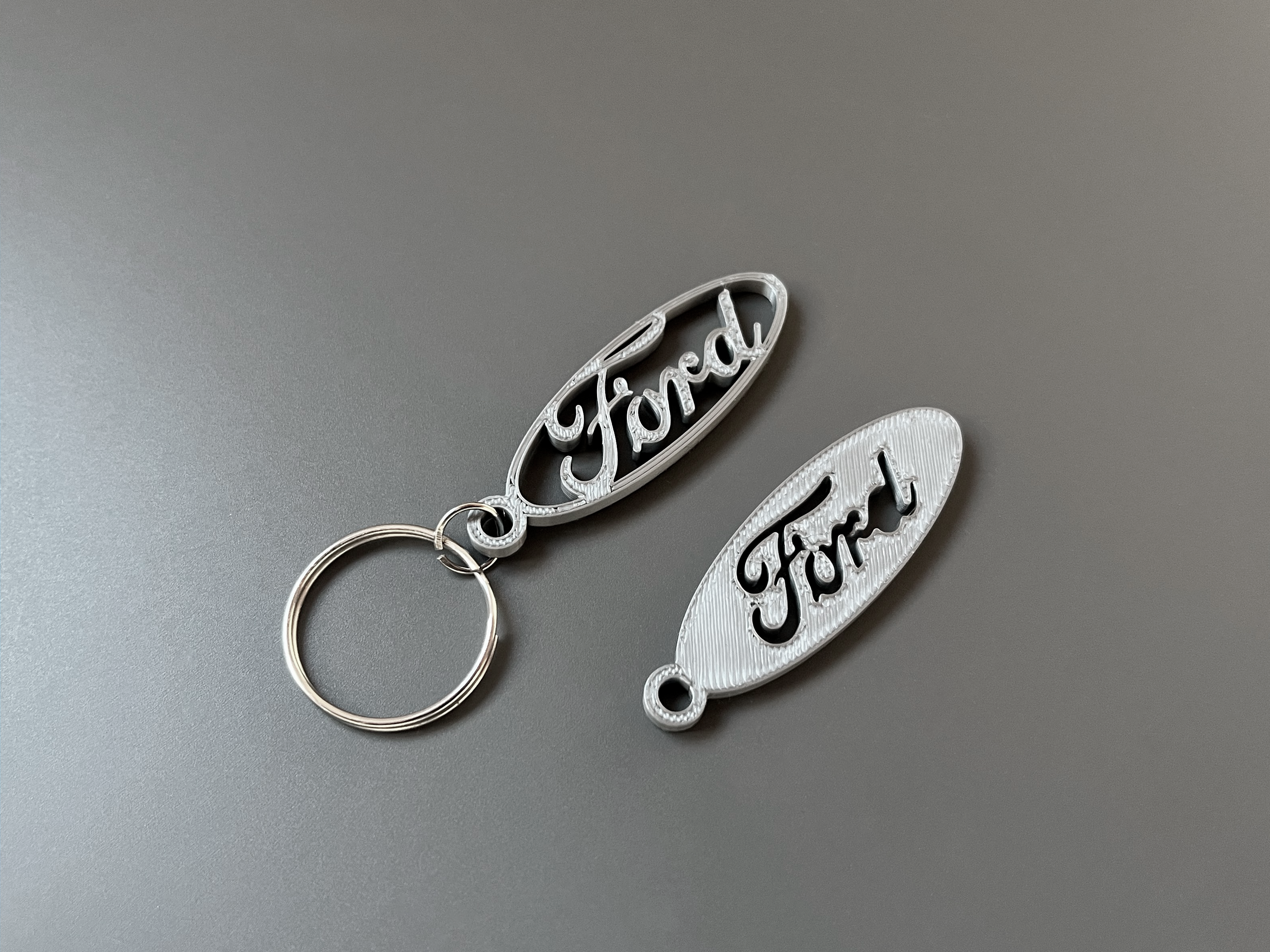 Miniatura 2 do modelo 3D Ford keychain