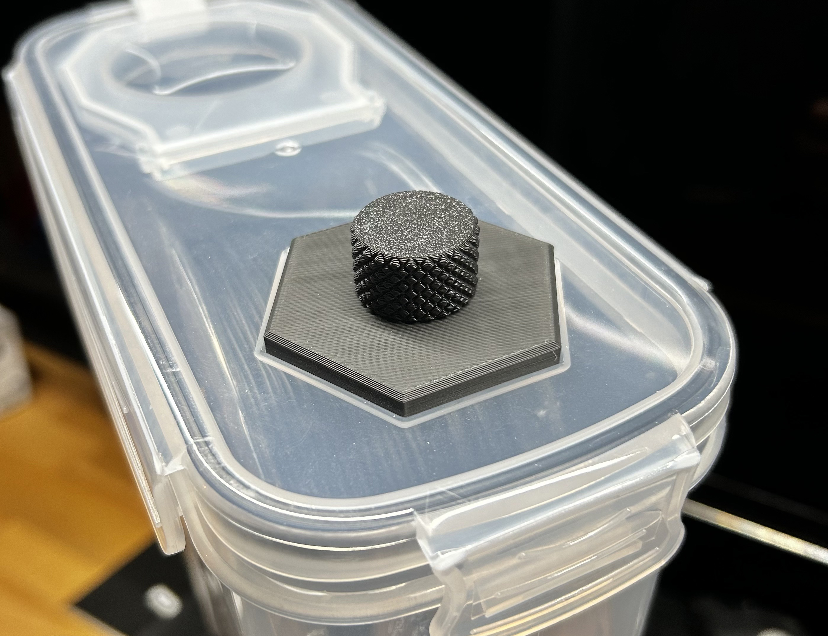 Knurled PC4-M6 PTFE Feeder with Hexagonal Baseplate for Wildone Drybox 3D model thumbnail
