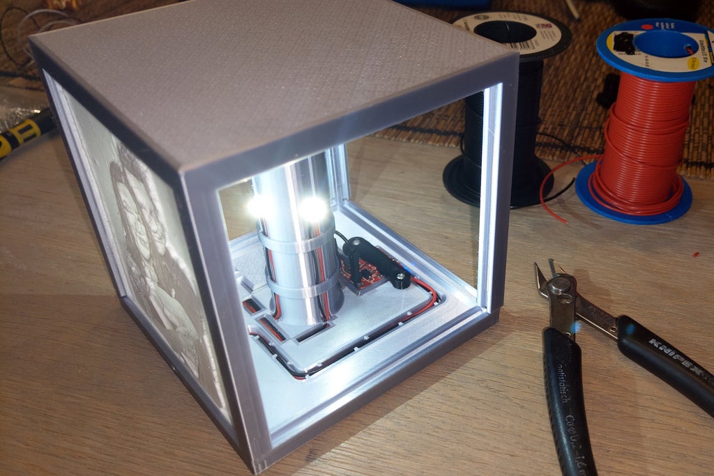 Rechargeable USB lithophane cube box with powerbank electronics
