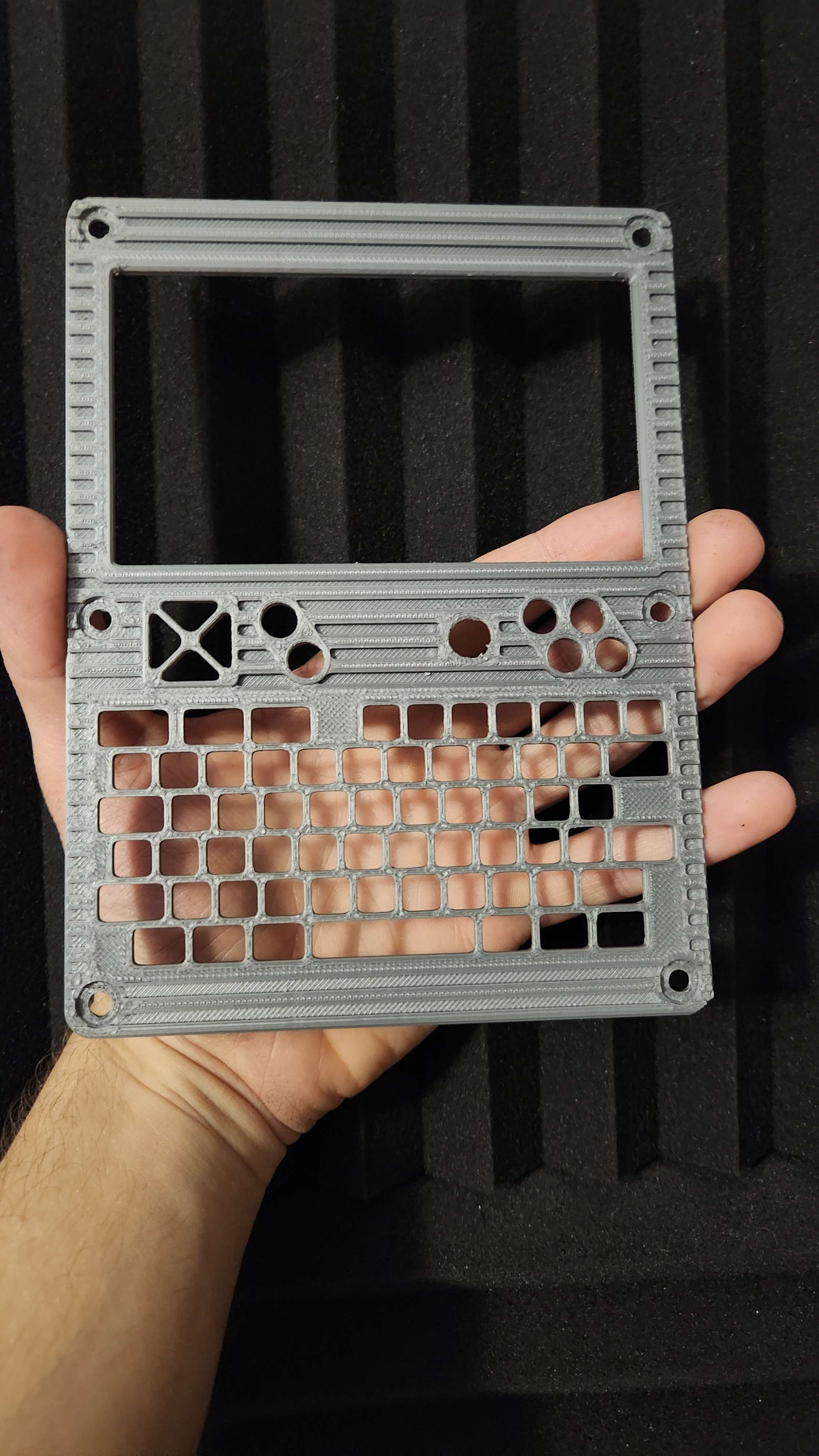 Miniatura 2 do modelo 3D uConsole 500