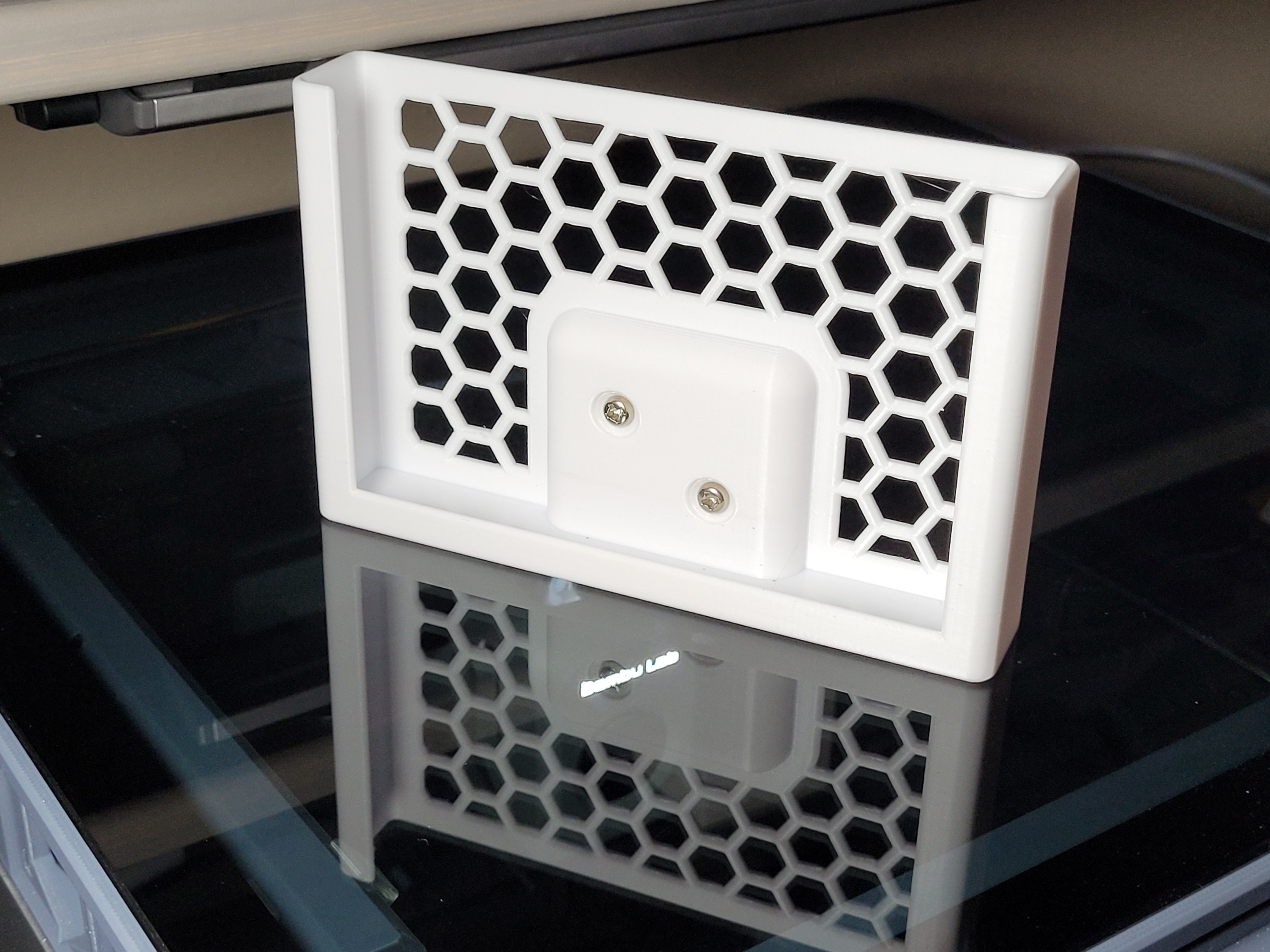 Logitech K400+/K400R Vertical Wall Mount