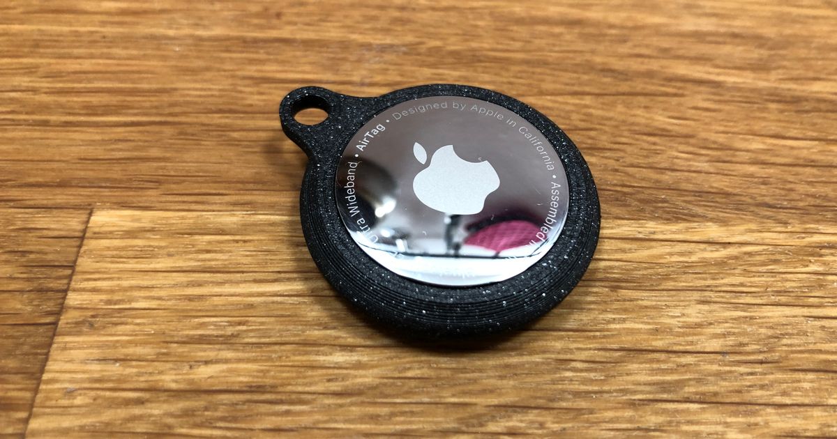 Clip on AirTag holder by Larsinka Download free STL model