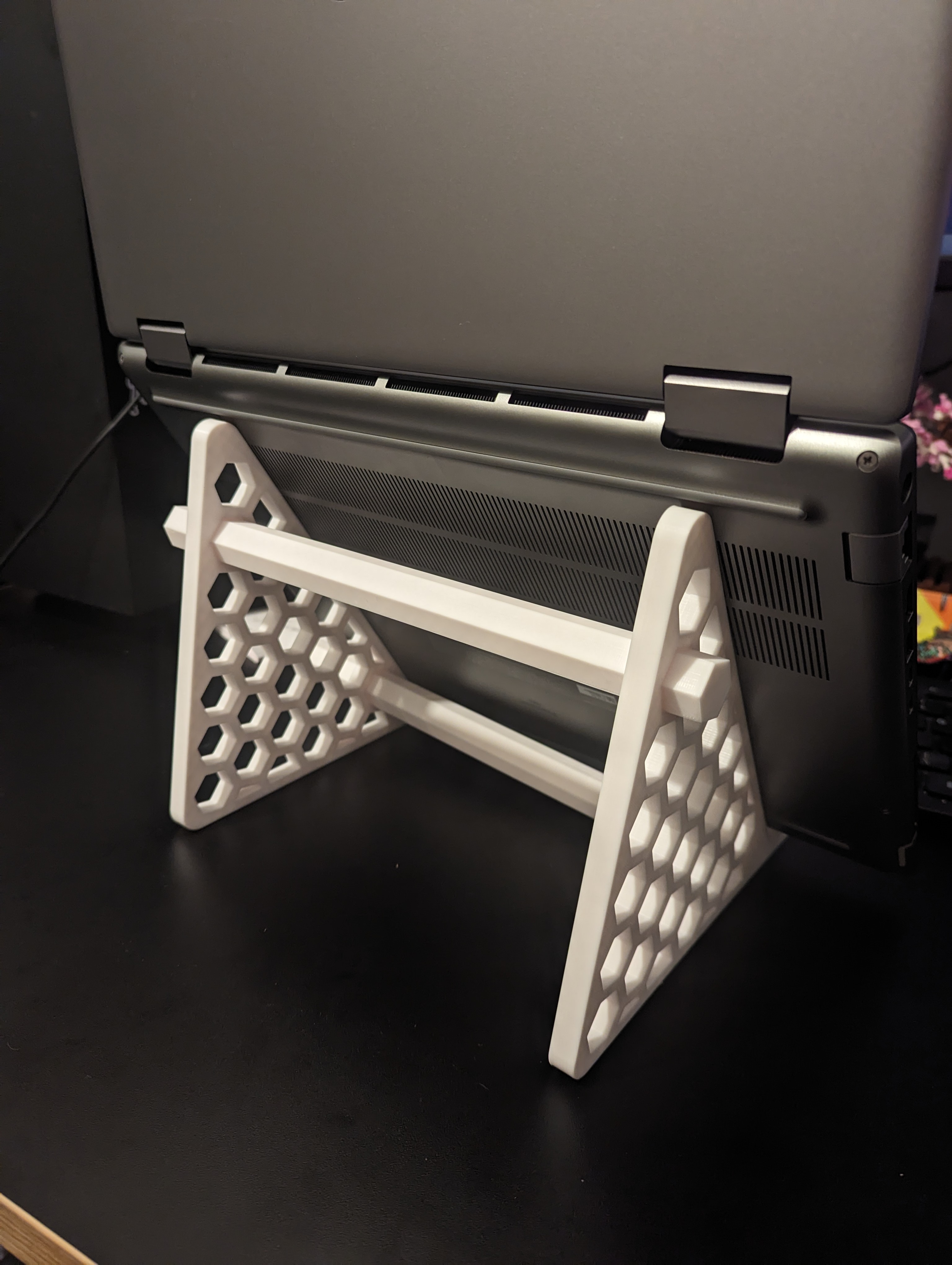 Upright Laptop Stand