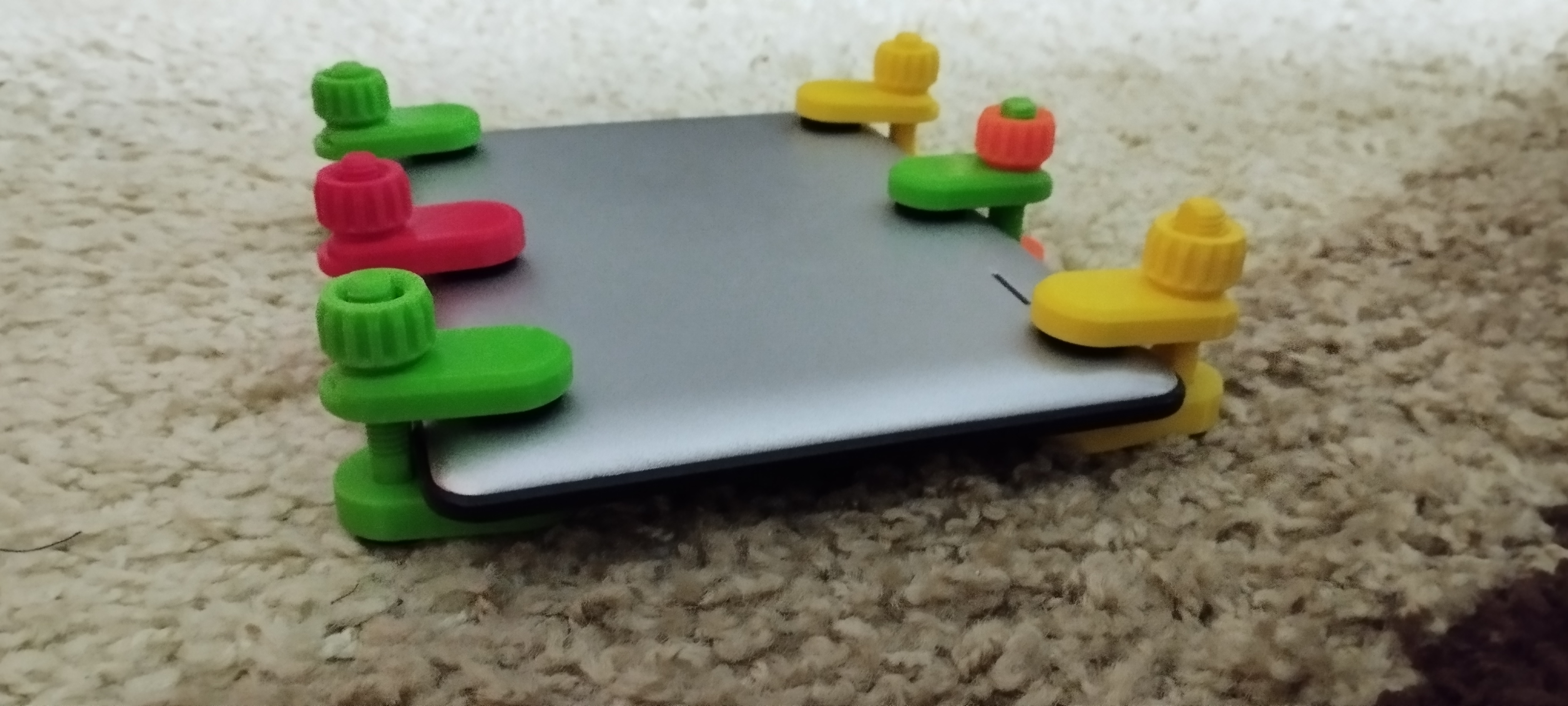 Adjustable Phone Screen Fastening Clamp