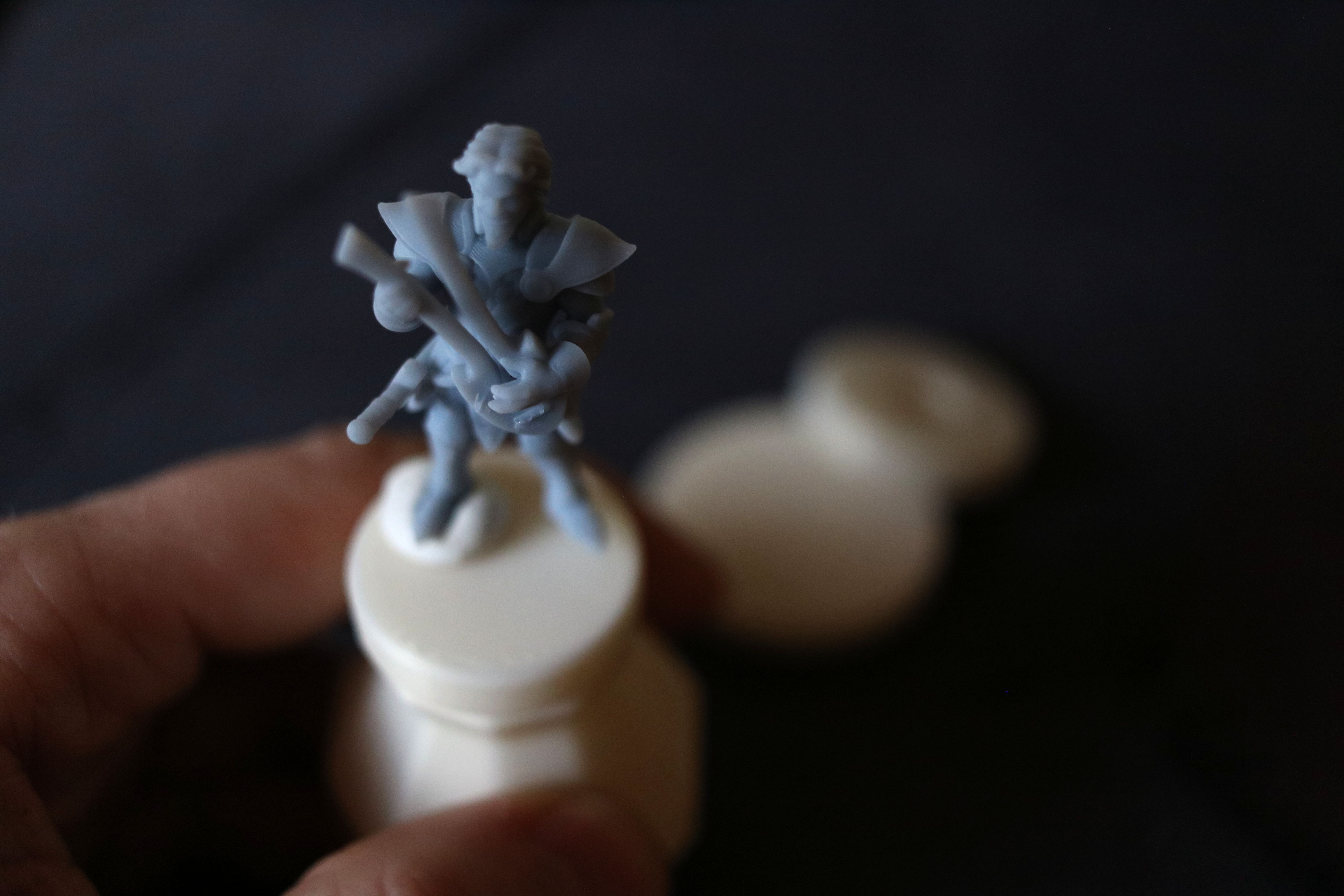 Miniature holder for painting (with variable platforms) by Make by L