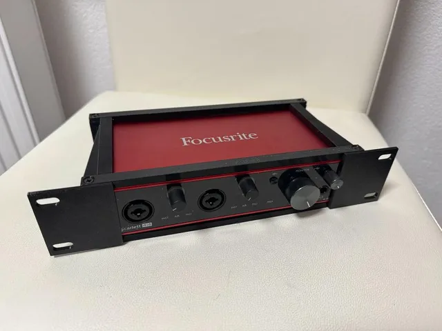 Rackmount 9,5Zoll Focusrite 4i4 (3rd Gen)