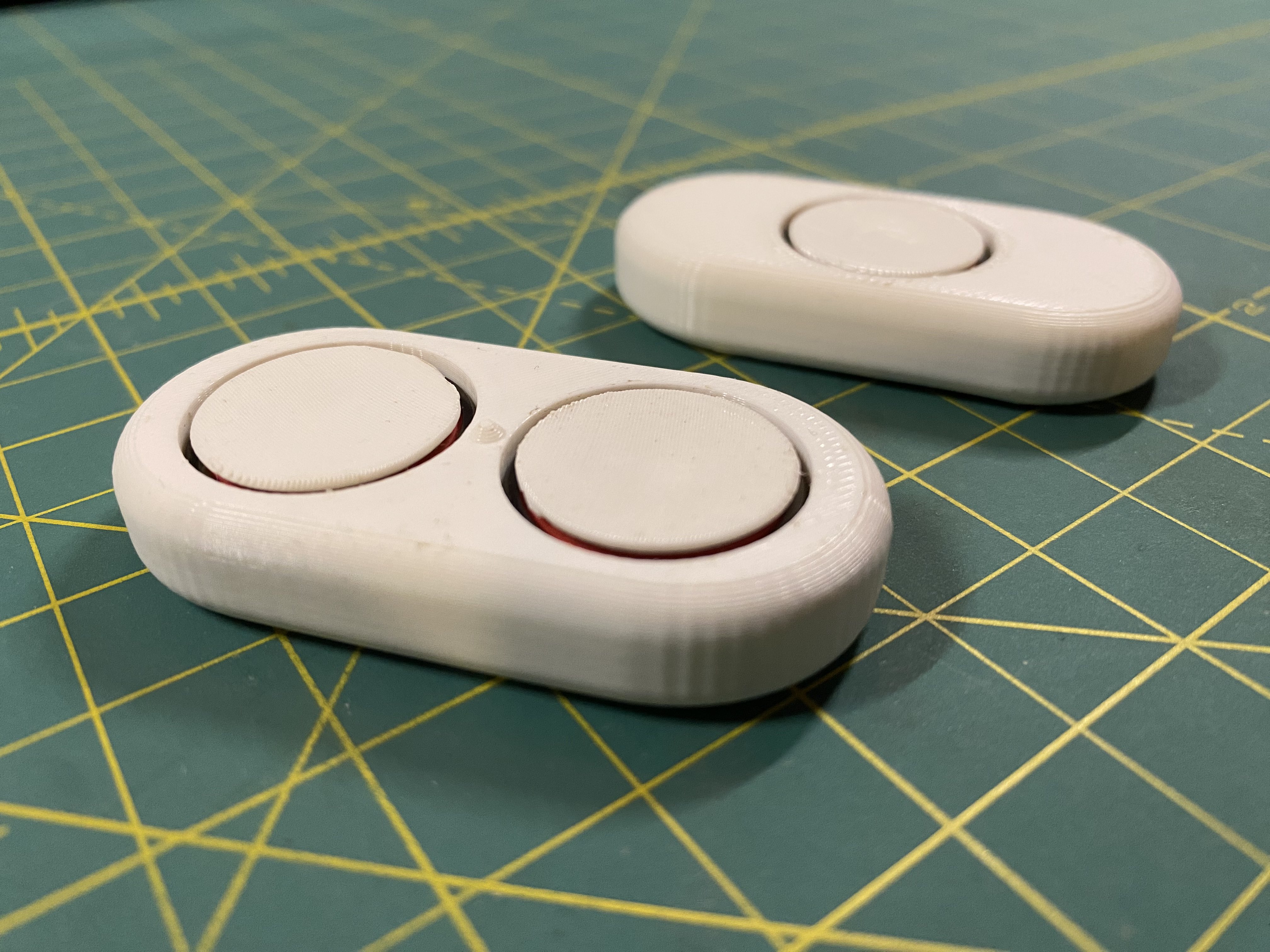 Pocketable 22mm Bearing Spinner with Caps [Remix]